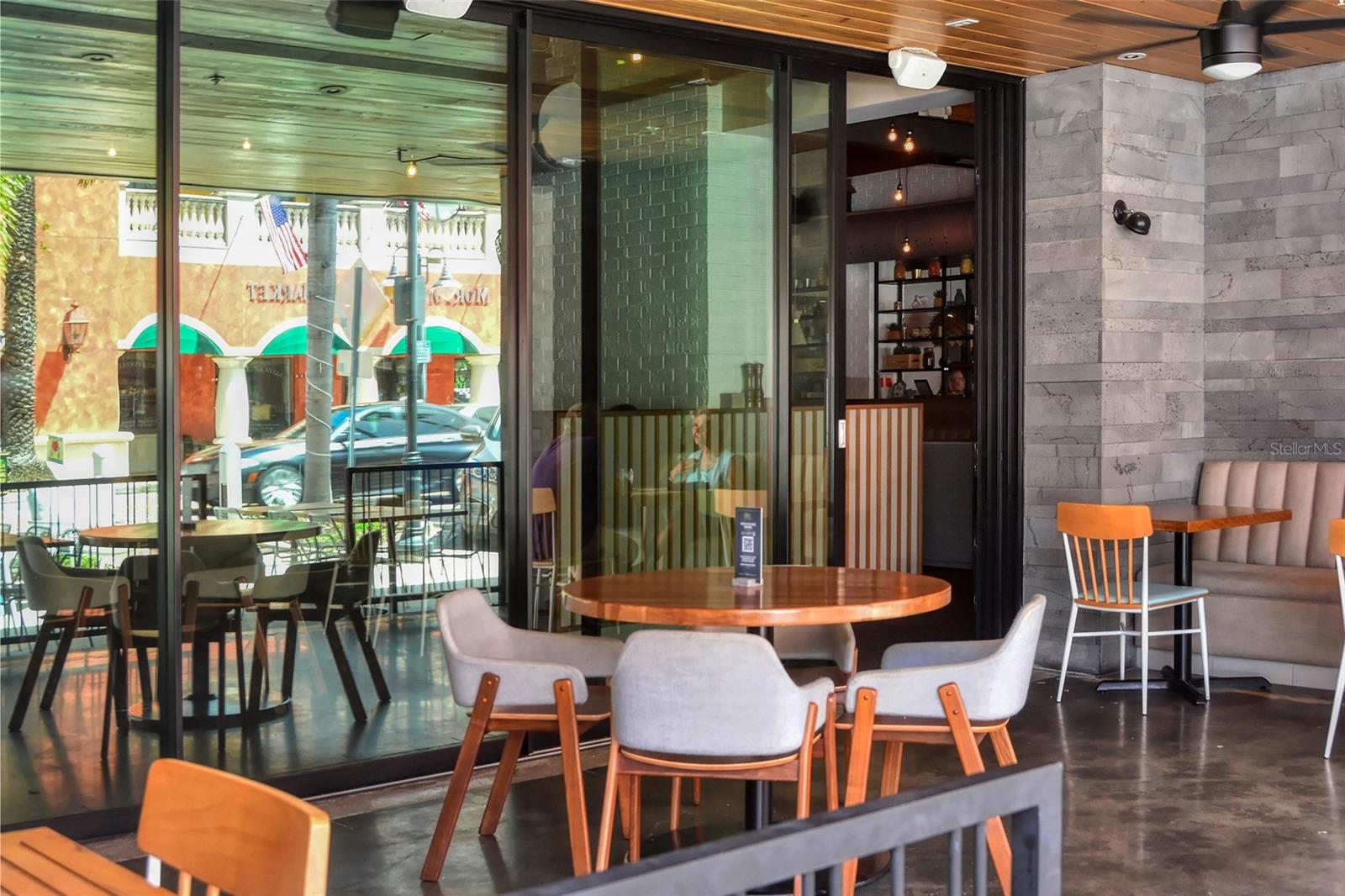 Image 45 of 53 For 2525 Hibiscus Street