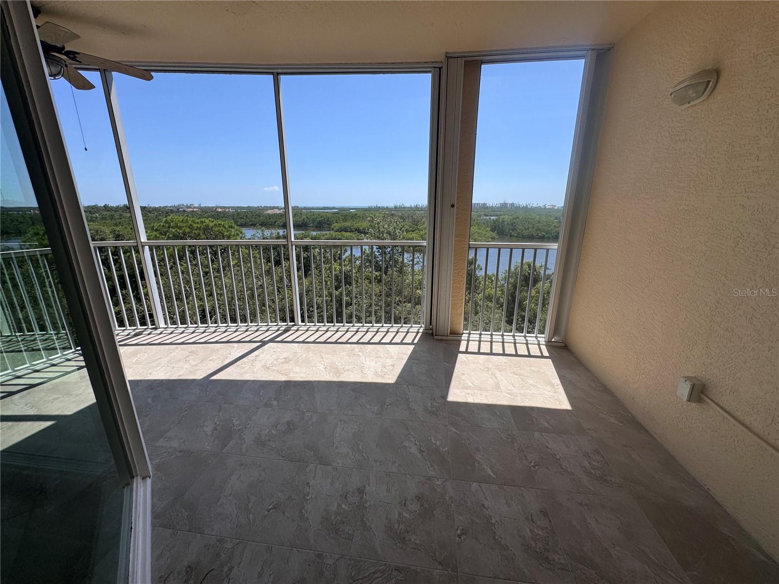 Image 22 of 99 For 401 N Point Road 603