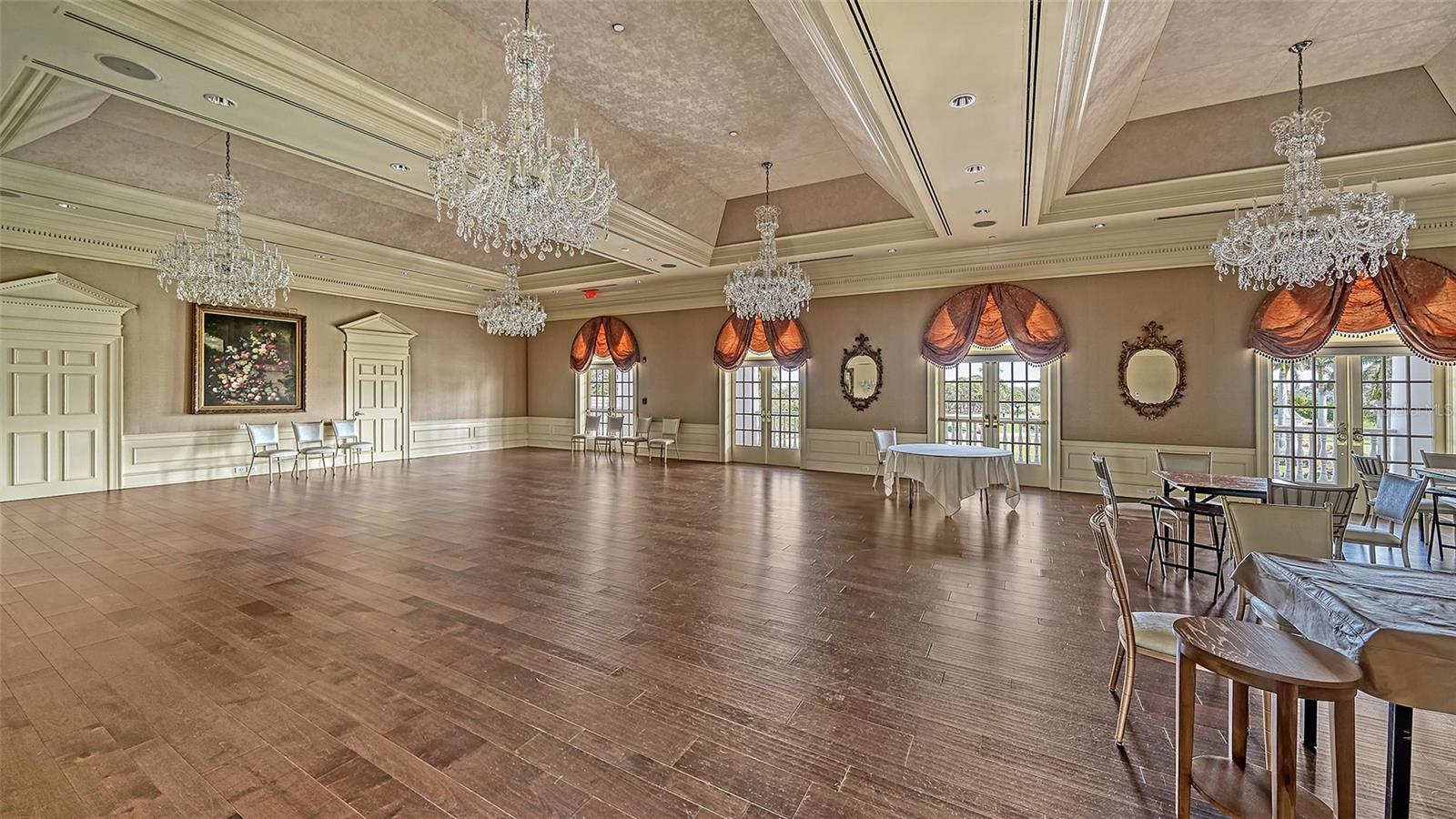 Image 72 of 99 For 401 N Point Road 603