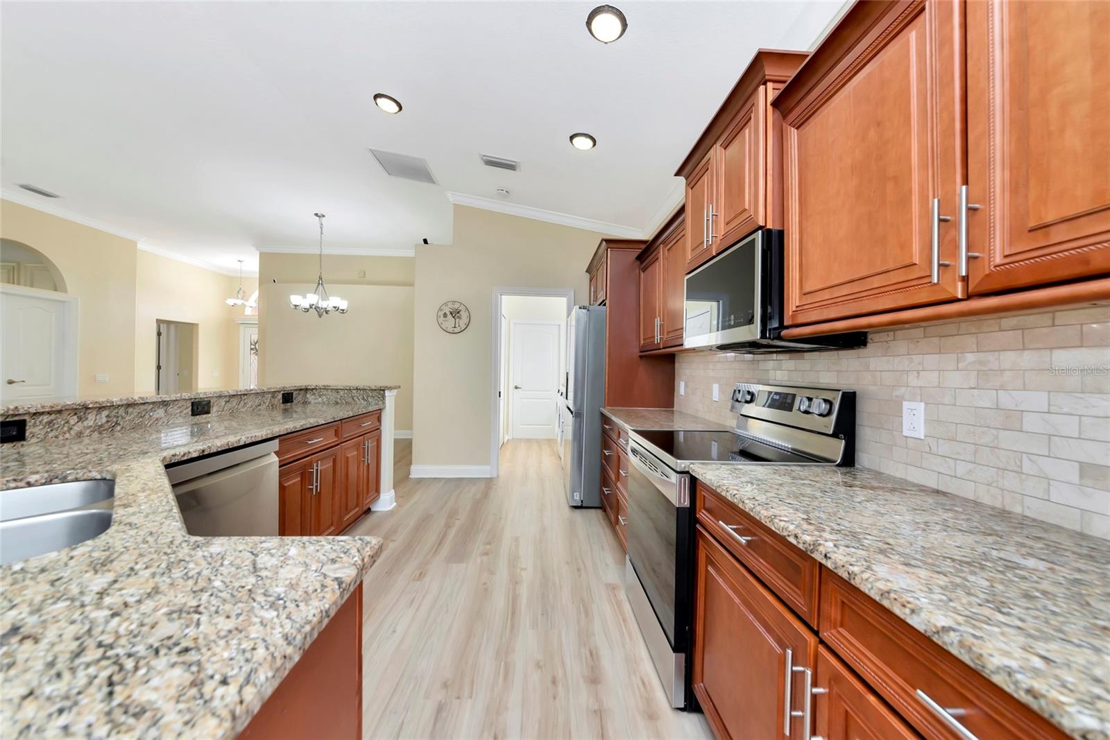 Image 11 of 48 For 8408 Whispering Woods Court