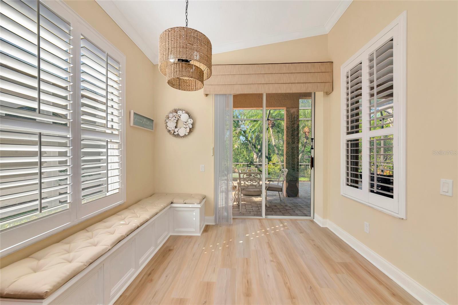 Image 33 of 48 For 8408 Whispering Woods Court