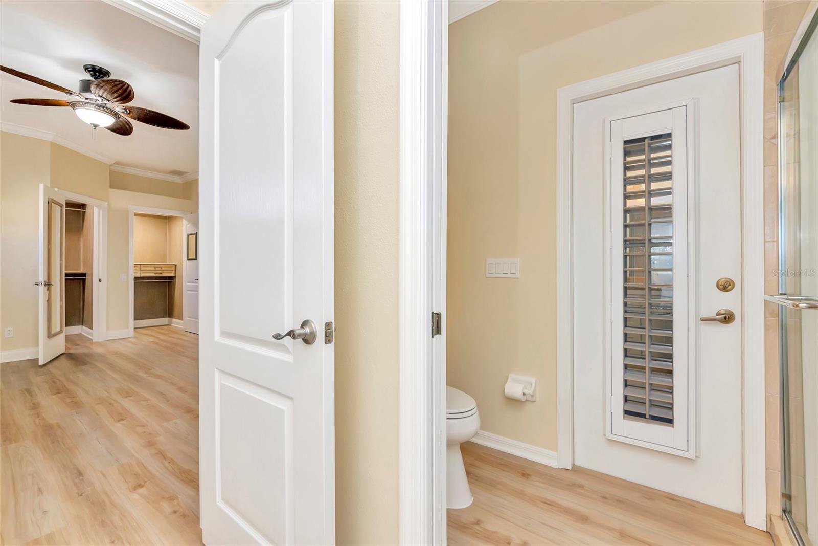 Image 35 of 48 For 8408 Whispering Woods Court