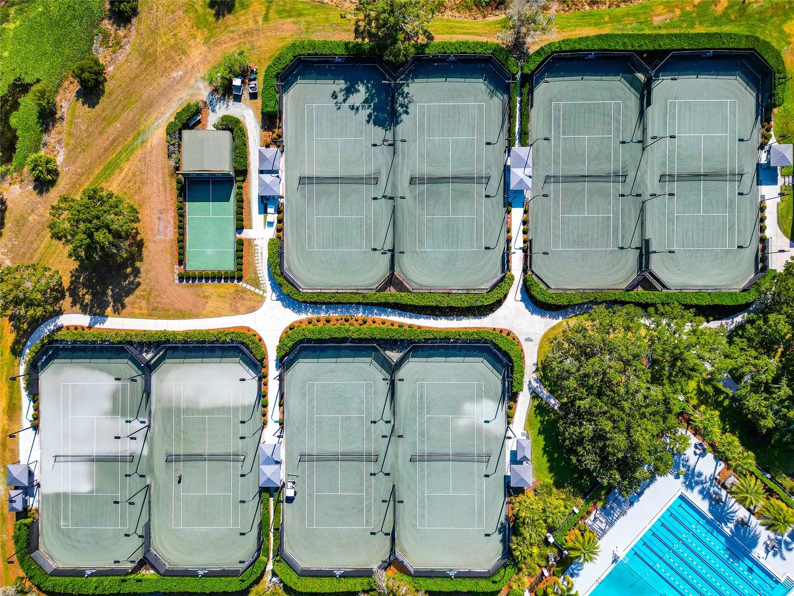 Image 44 of 48 For 8408 Whispering Woods Court