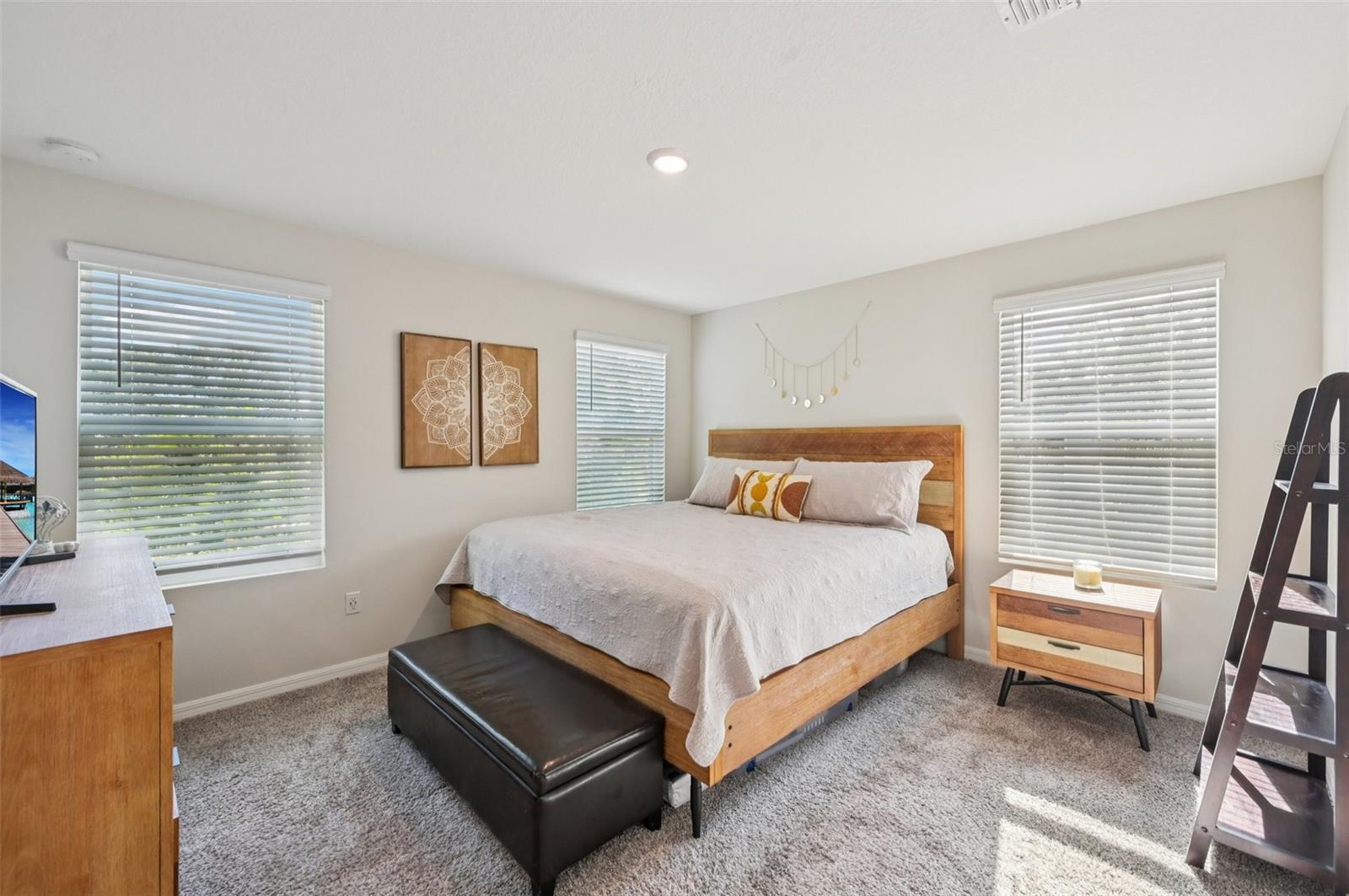 Image 16 of 42 For 17148 Blowfish Drive