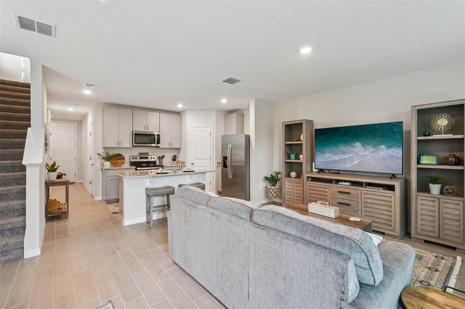 Image 7 of 42 For 17148 Blowfish Drive