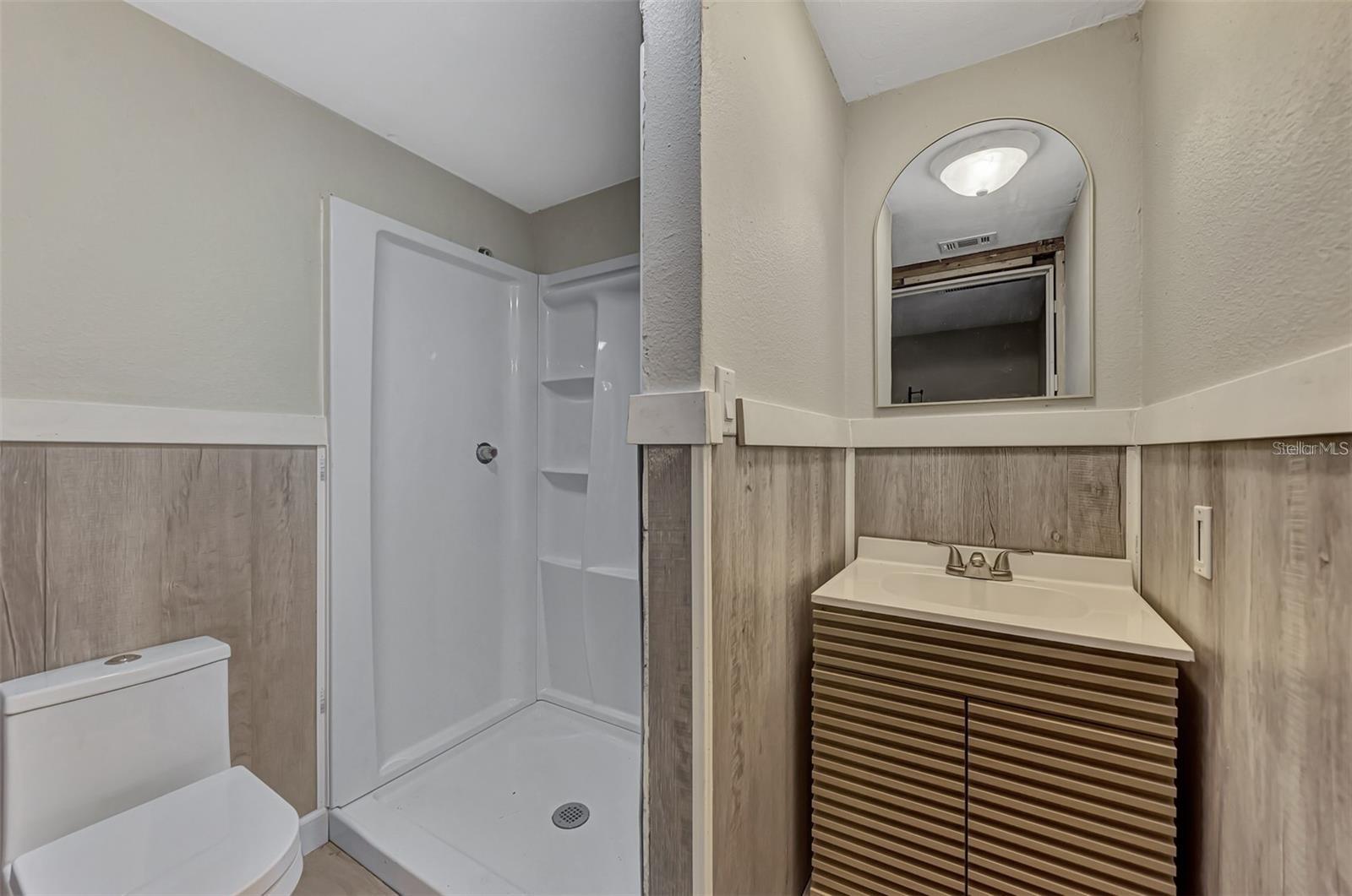 Image 14 of 19 For 304 San Carlos Avenue