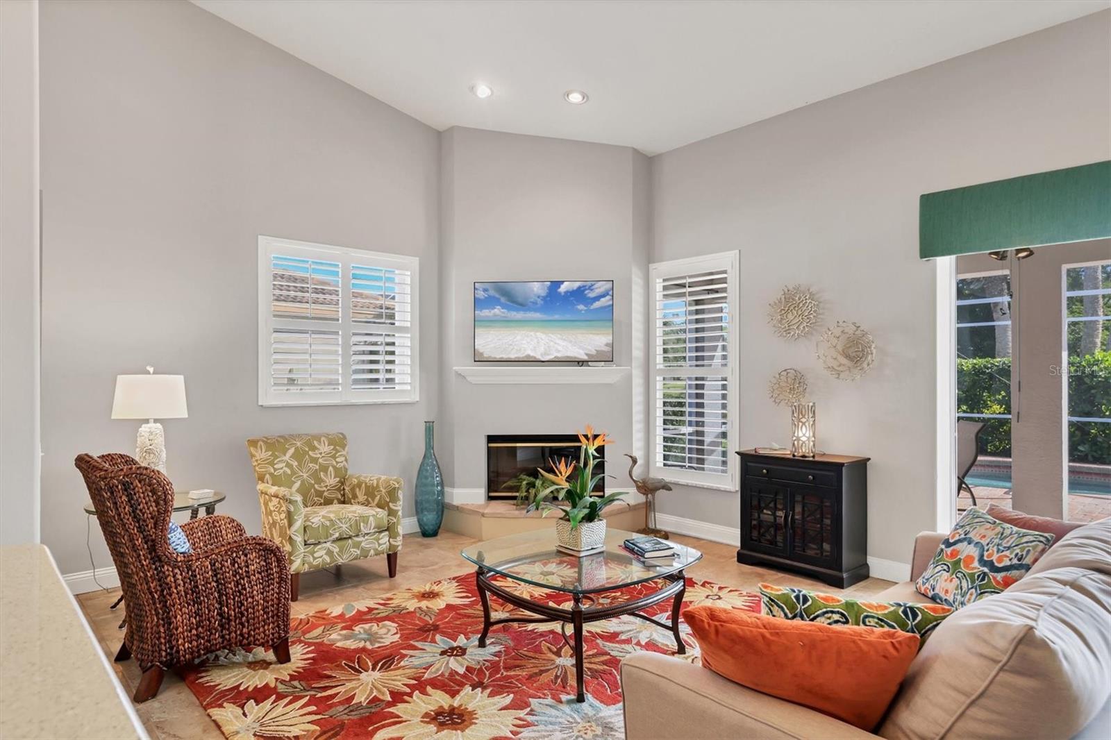 Image 11 of 79 For 8945 Olde Hickory Avenue