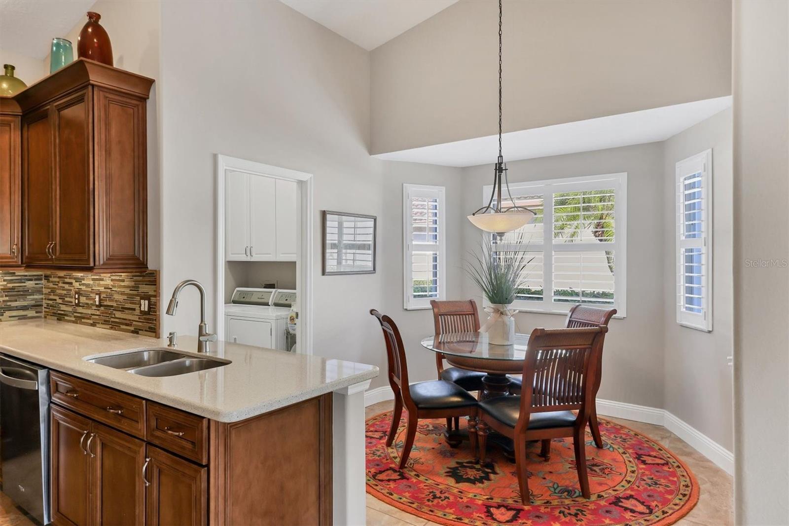 Image 21 of 79 For 8945 Olde Hickory Avenue