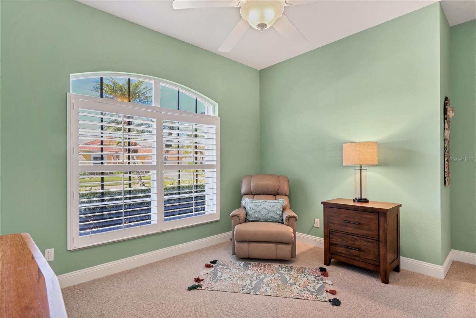 Image 29 of 79 For 8945 Olde Hickory Avenue