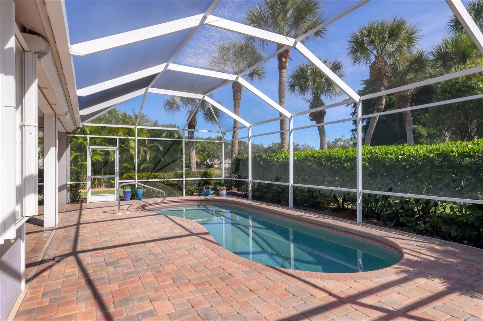 Image 38 of 79 For 8945 Olde Hickory Avenue