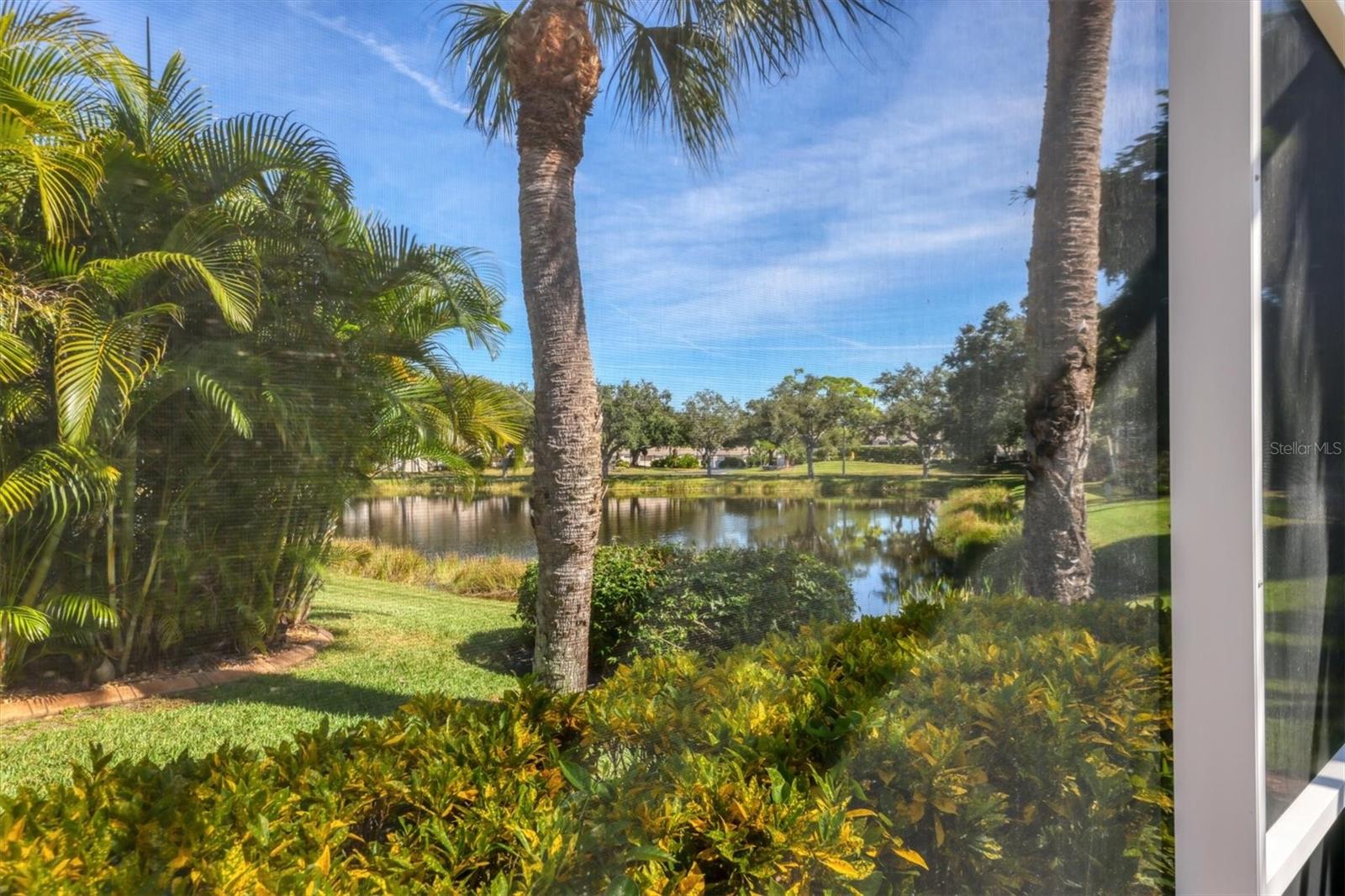 Image 40 of 79 For 8945 Olde Hickory Avenue