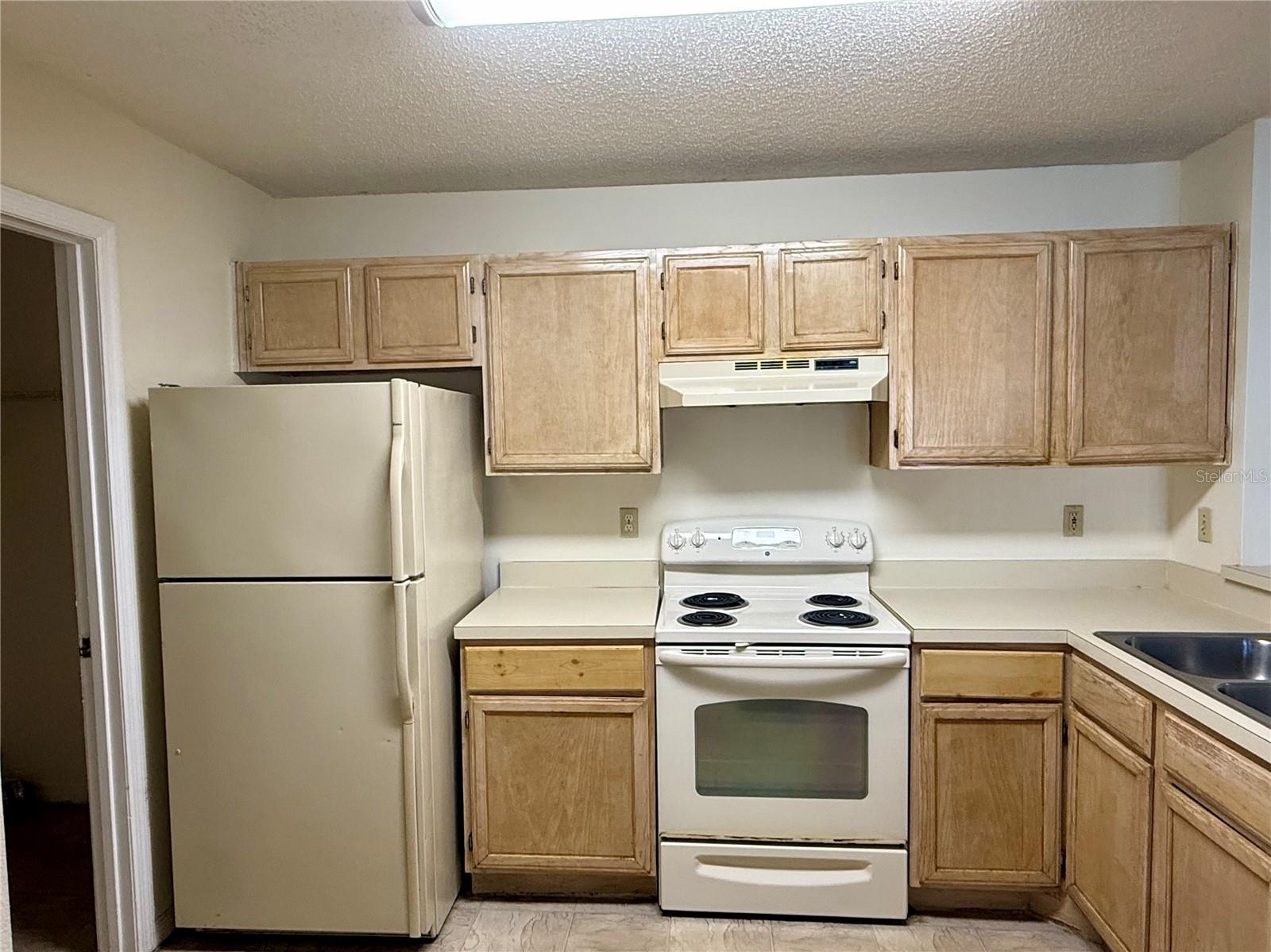 Image 5 of 23 For 4057 Crockers Lake Boulevard 17