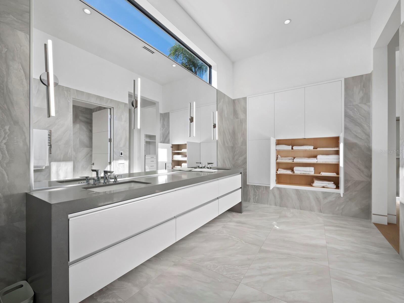 Listing photo id 17 for 656 Owl Drive