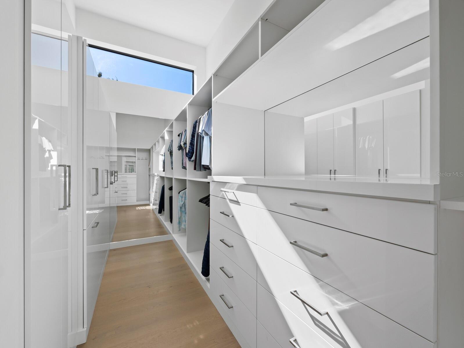 Listing photo id 20 for 656 Owl Drive