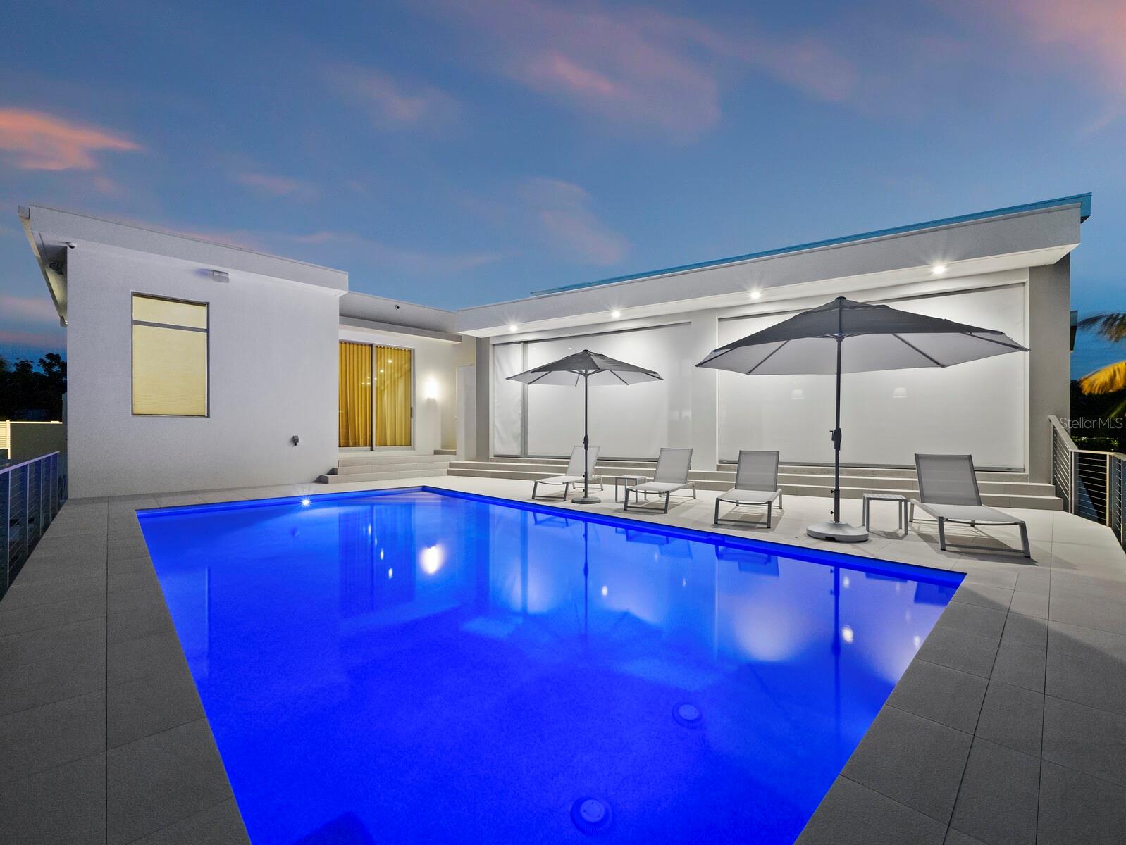 Listing photo id 41 for 656 Owl Drive