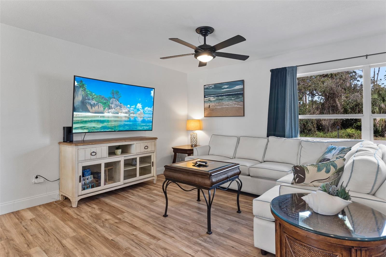 Image 10 of 30 For 20495 Albury Drive