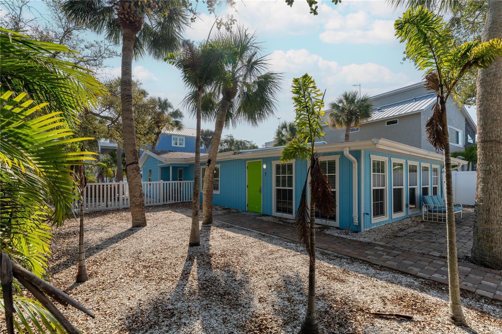 Details for 604 Avenida De Mayo, SARASOTA, FL 34242