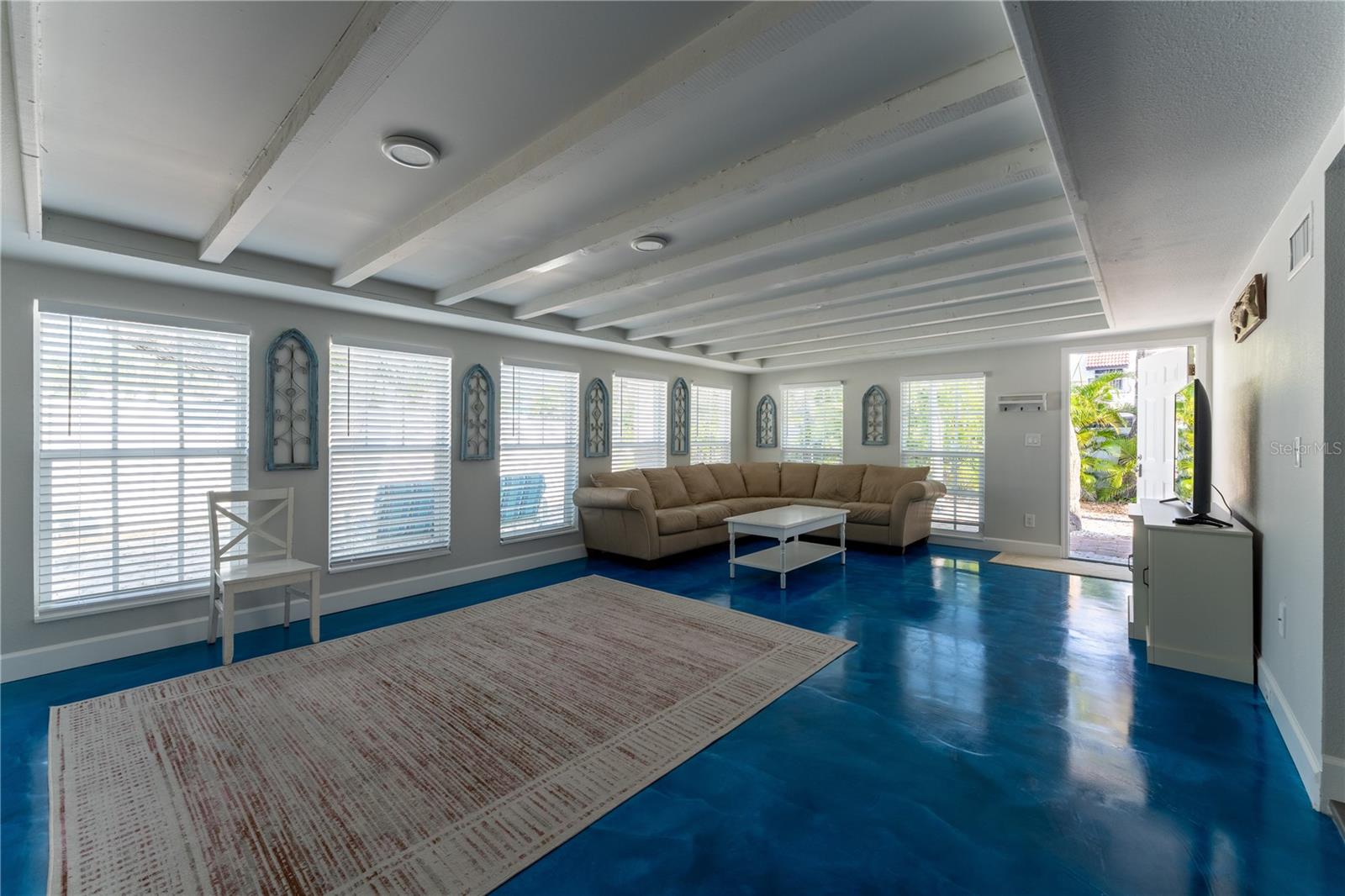 Image 8 of 40 For 604 Avenida De Mayo