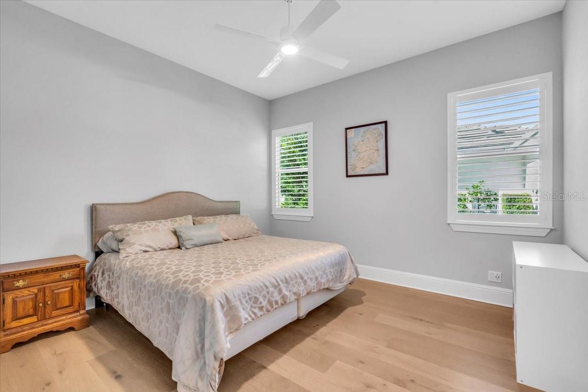 Image 44 of 92 For 11409 Harbourside Lane