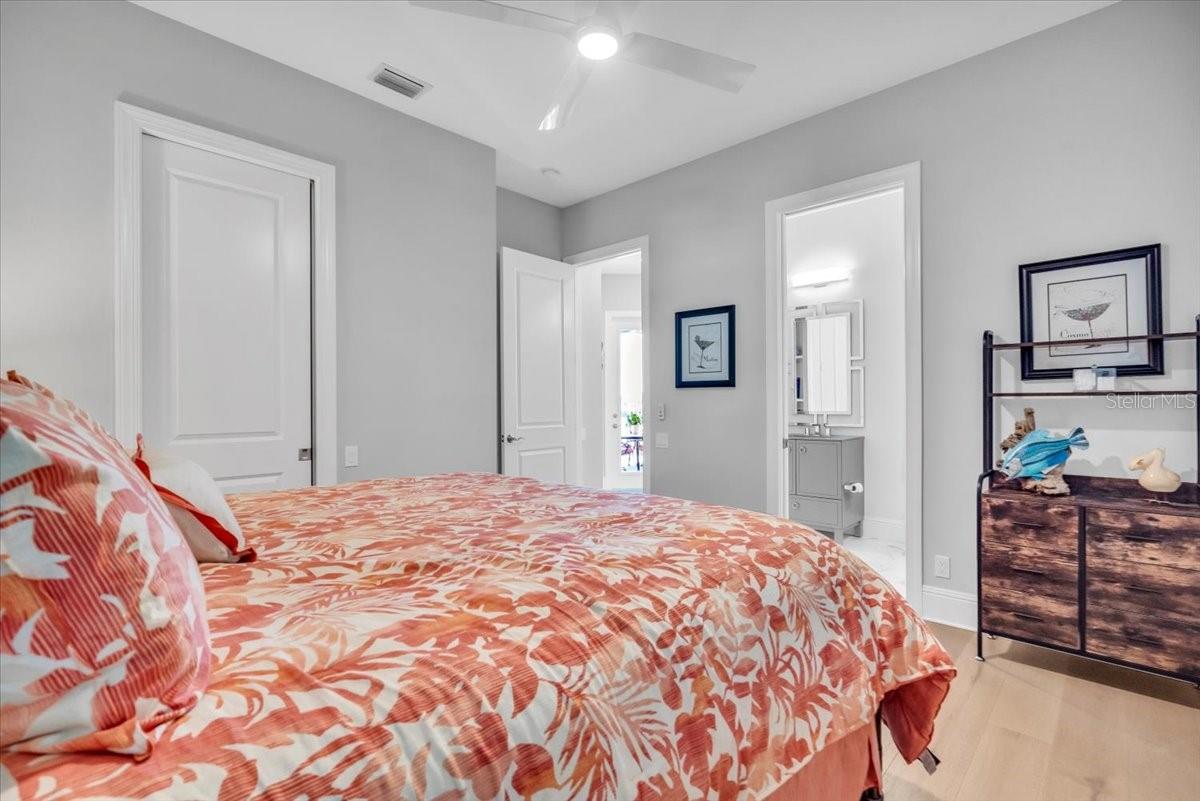 Image 48 of 92 For 11409 Harbourside Lane