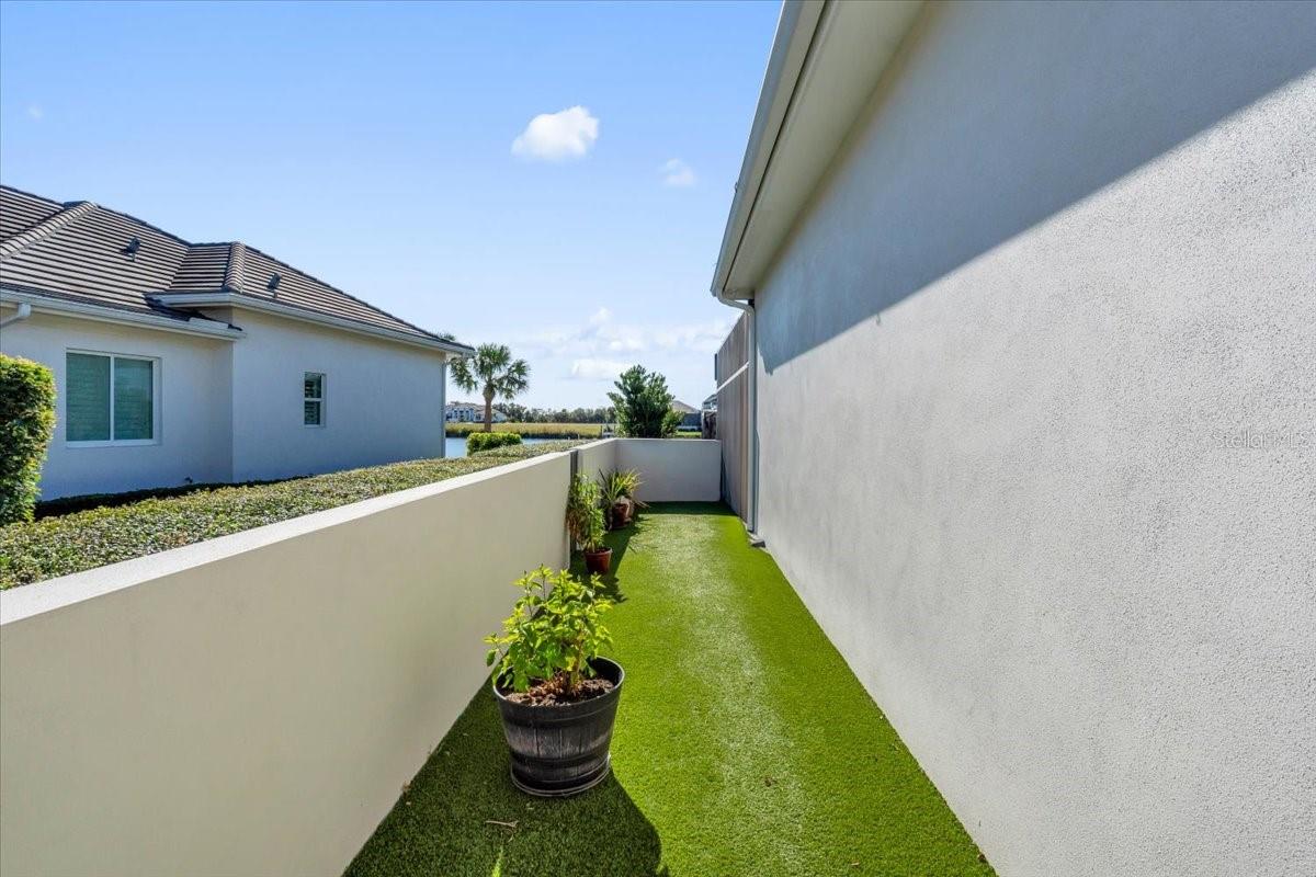 Image 63 of 92 For 11409 Harbourside Lane