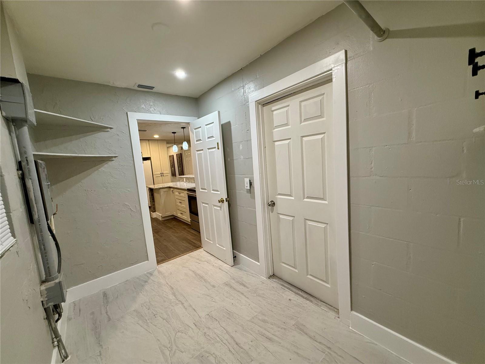 Image 12 of 33 For 3980 Berkshire Drive