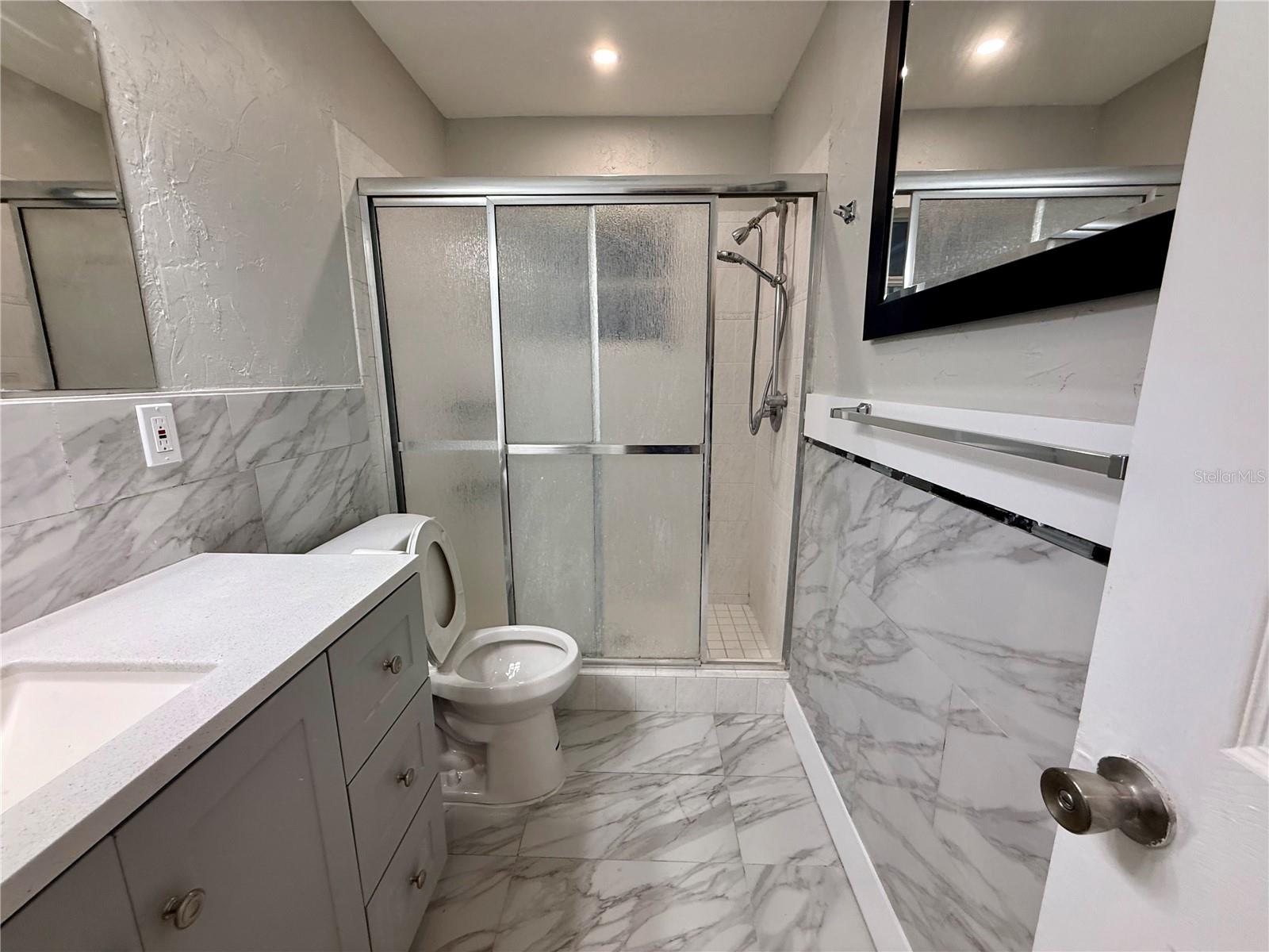 Image 14 of 33 For 3980 Berkshire Drive