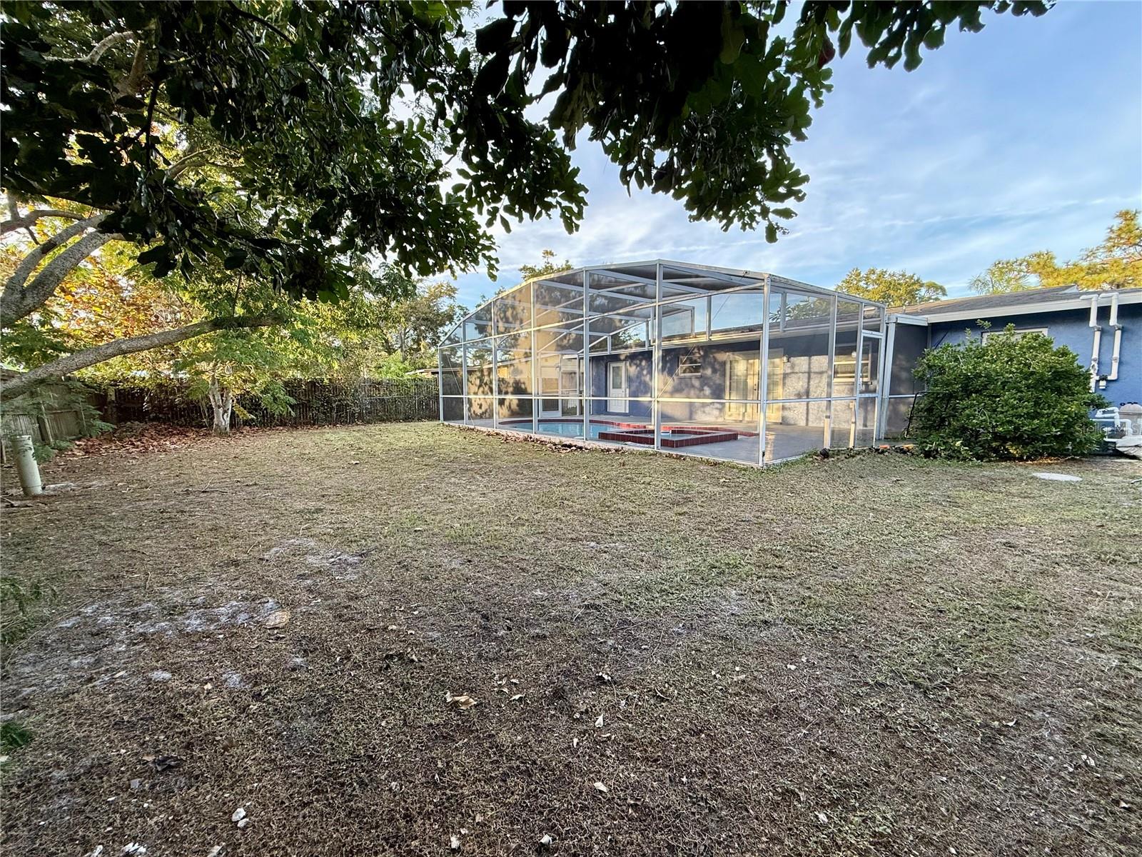 Image 30 of 33 For 3980 Berkshire Drive