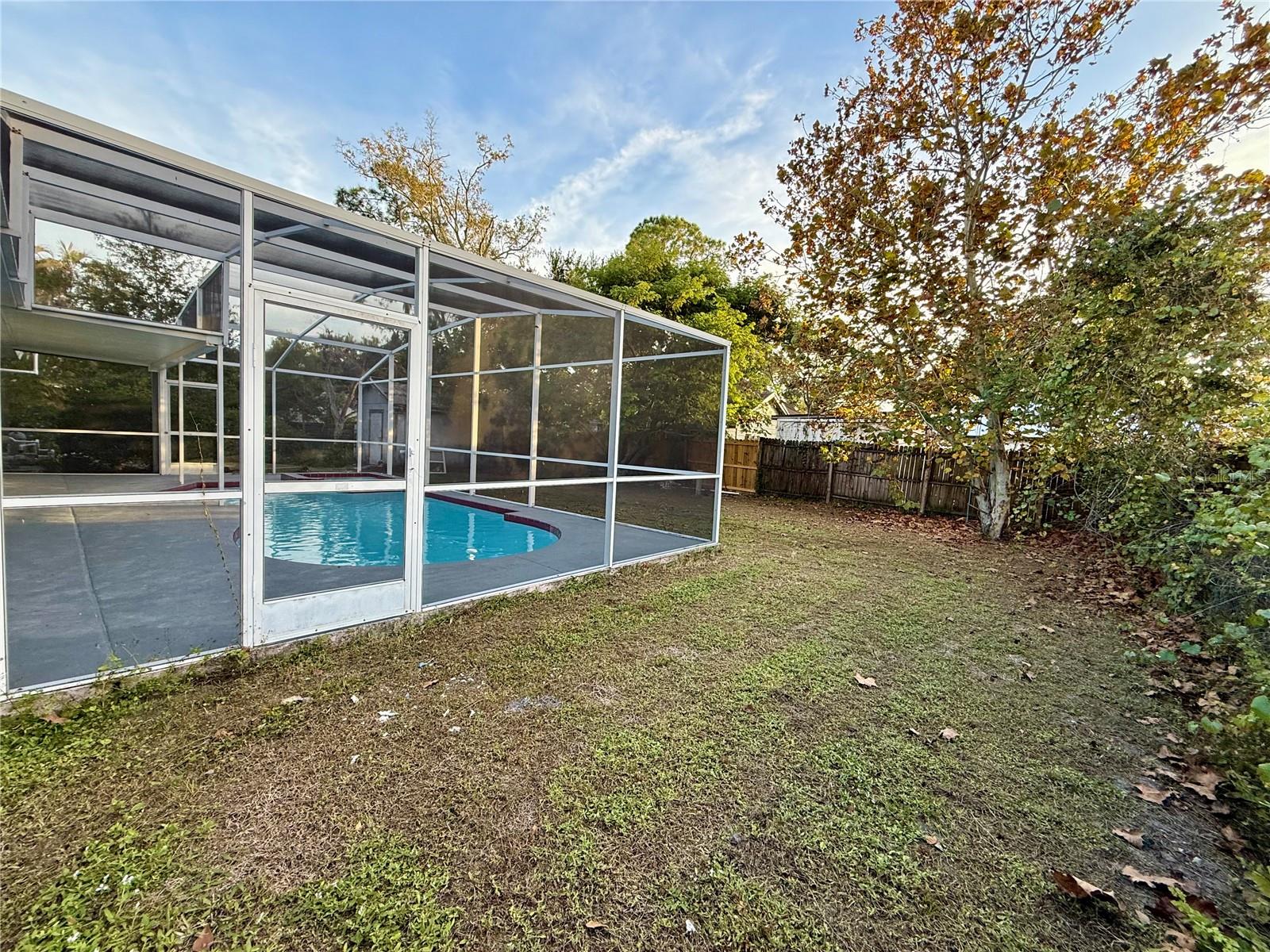 Image 31 of 33 For 3980 Berkshire Drive