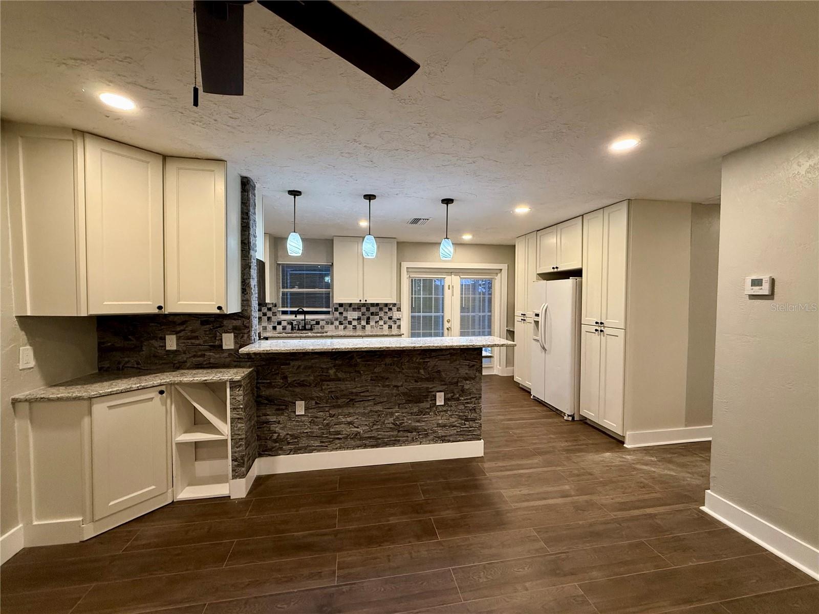 Image 7 of 33 For 3980 Berkshire Drive