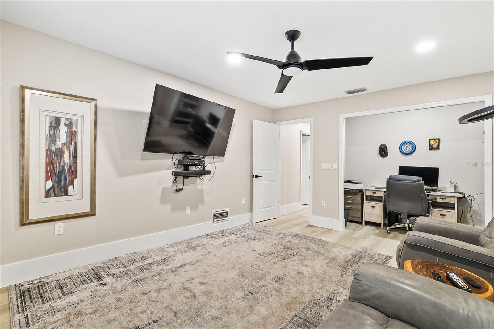 Image 36 of 60 For 5631 Pipers Waite  12