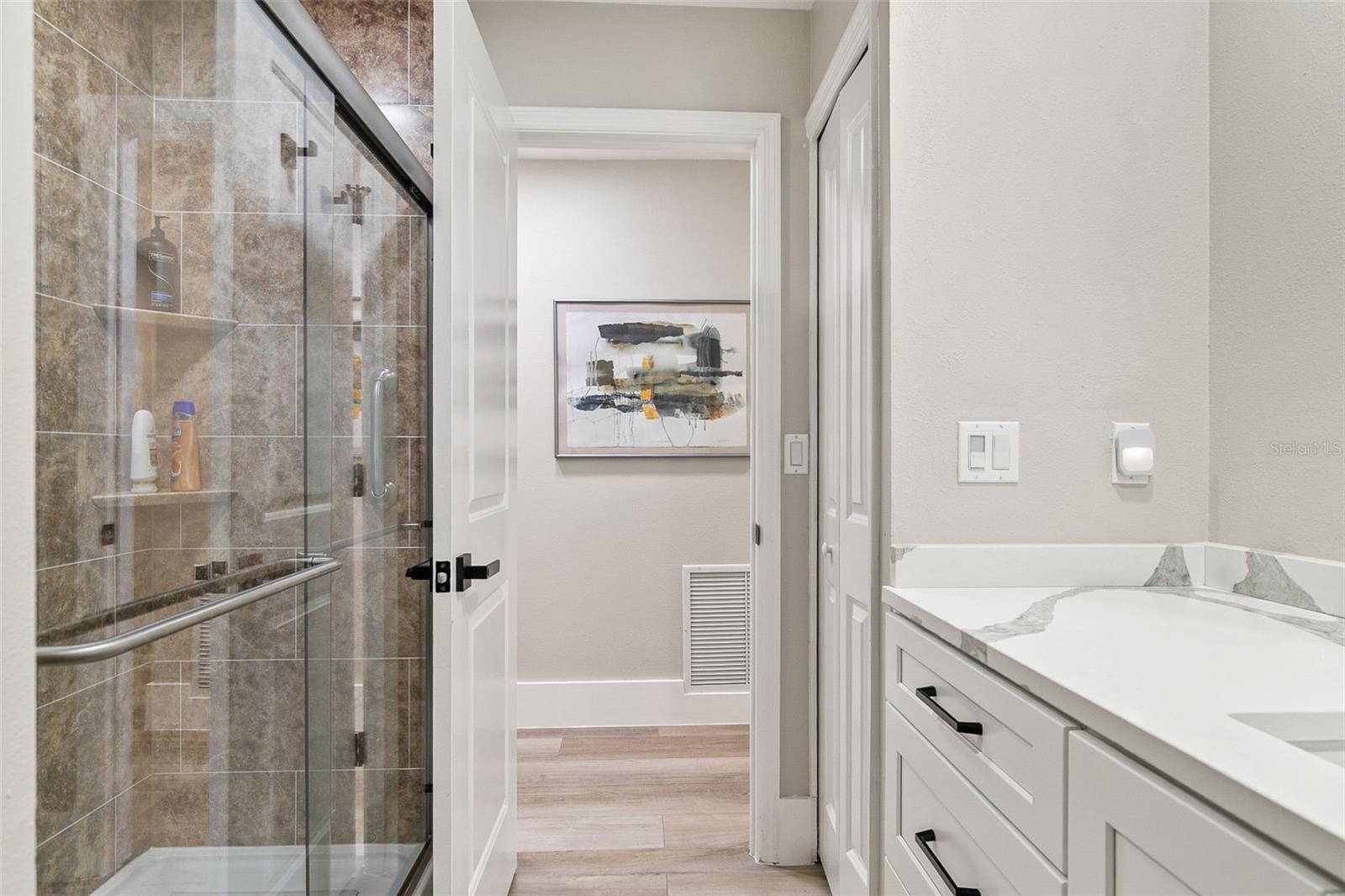 Image 40 of 60 For 5631 Pipers Waite  12