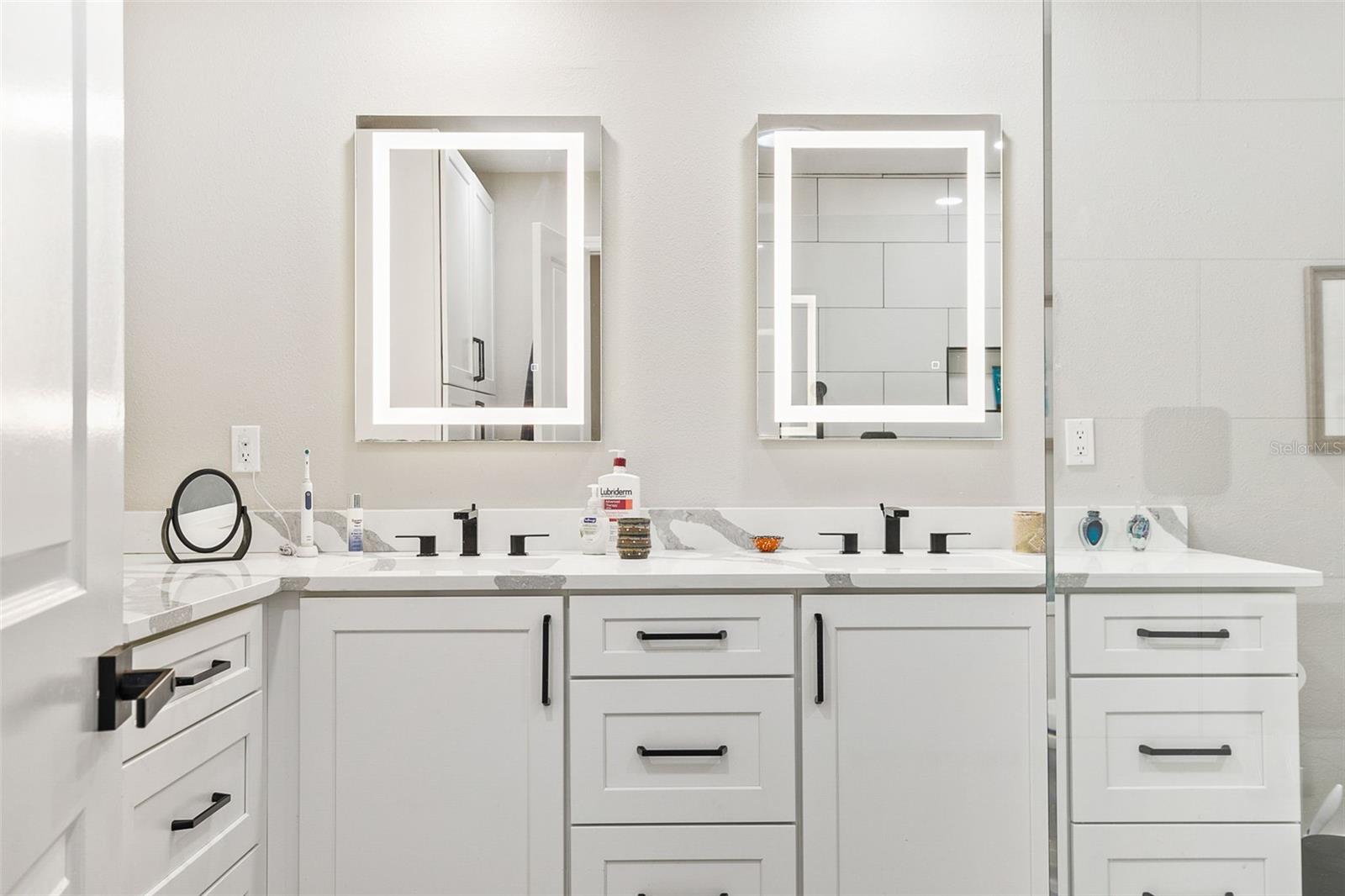 Image 44 of 60 For 5631 Pipers Waite  12