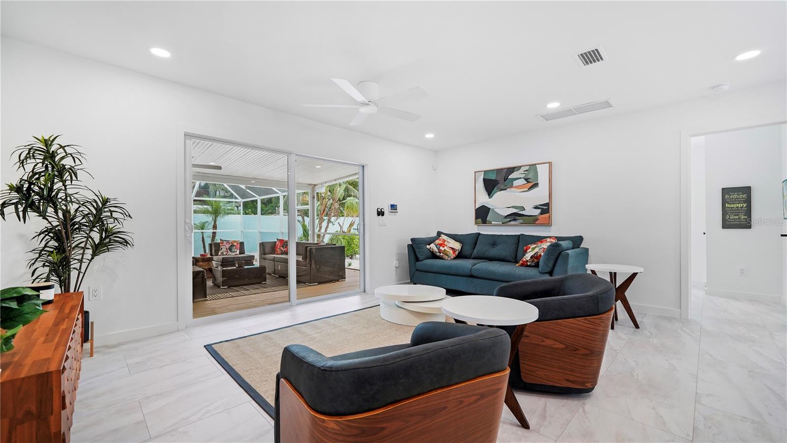 Image 14 of 48 For 160 Harrison Drive 7