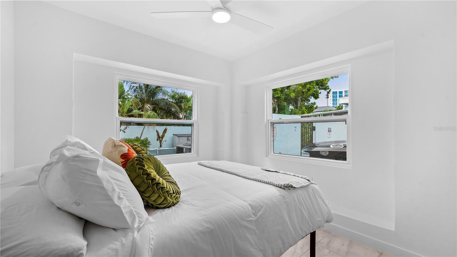 Image 20 of 48 For 160 Harrison Drive 7