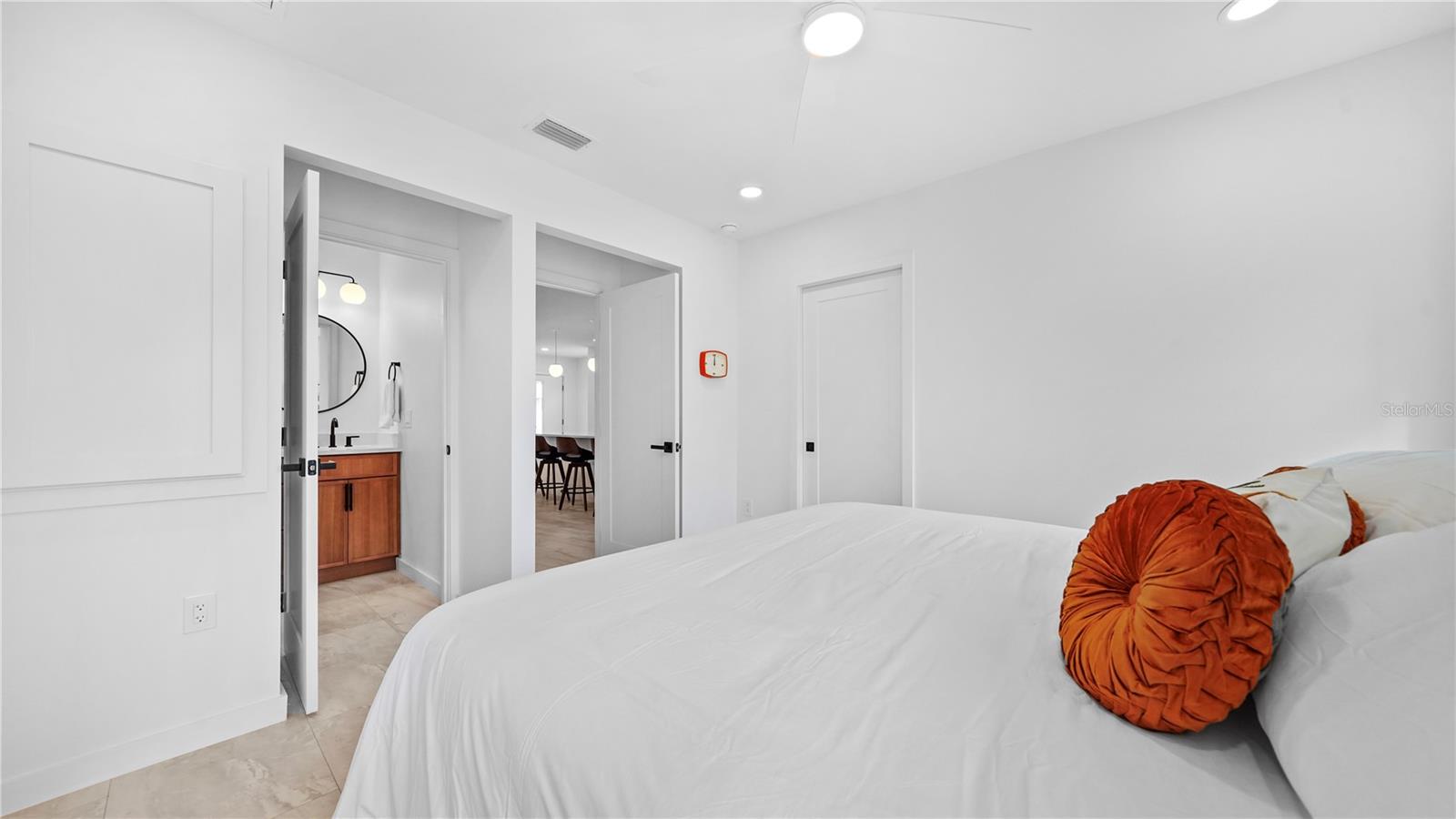 Image 31 of 48 For 160 Harrison Drive 7