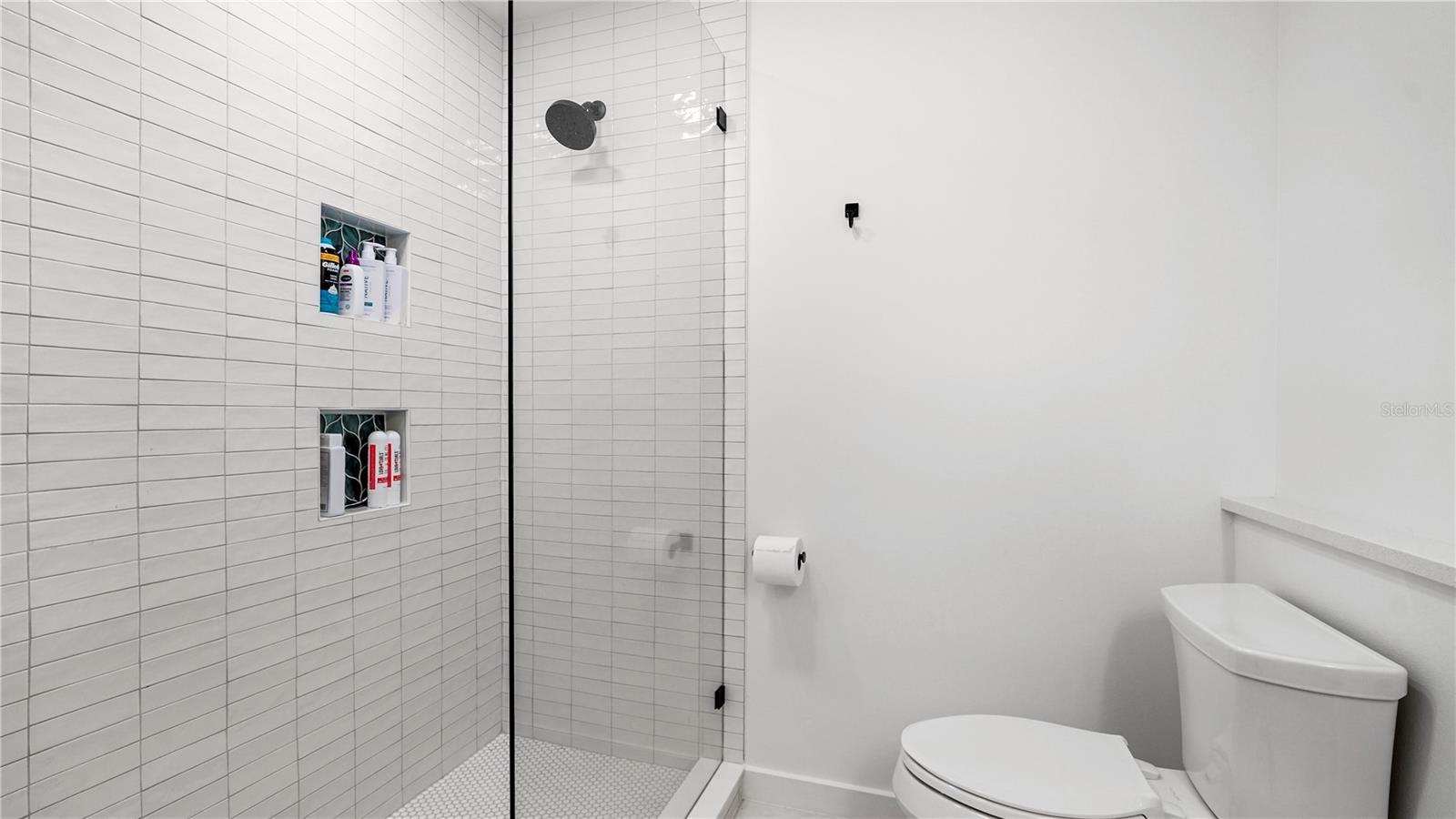 Image 34 of 48 For 160 Harrison Drive 7