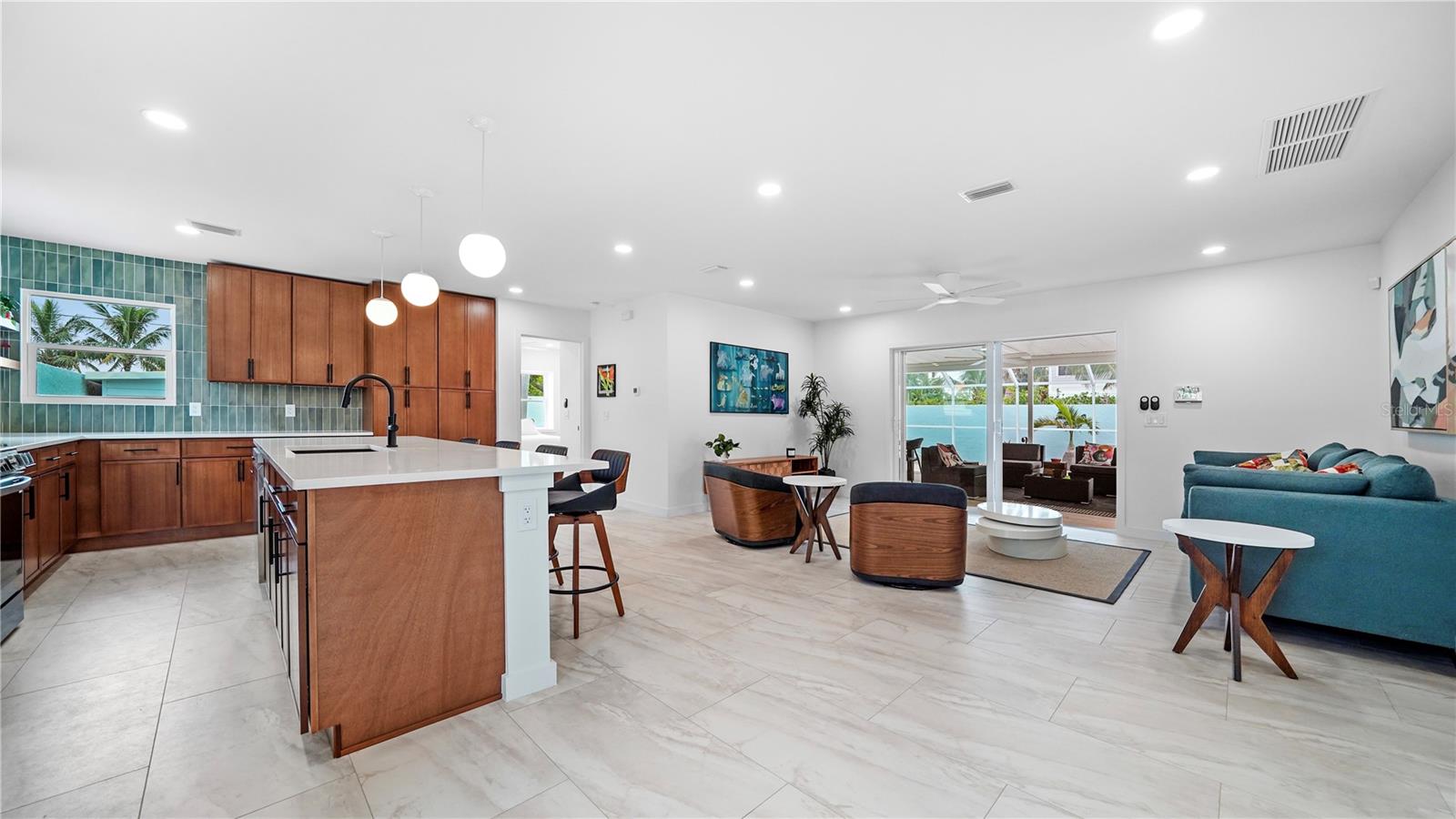 Image 4 of 48 For 160 Harrison Drive 7