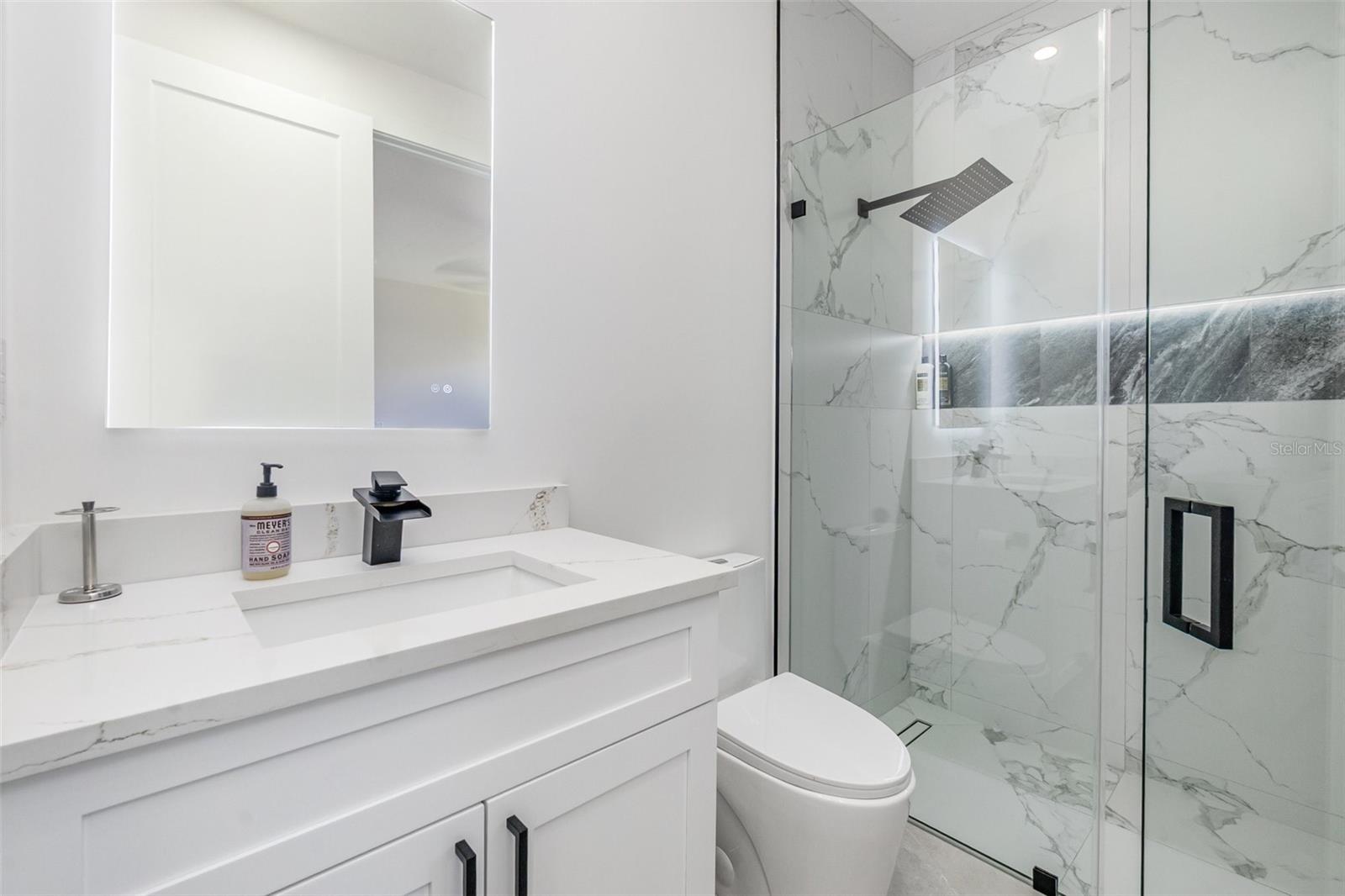 Image 11 of 44 For 126 20th Street