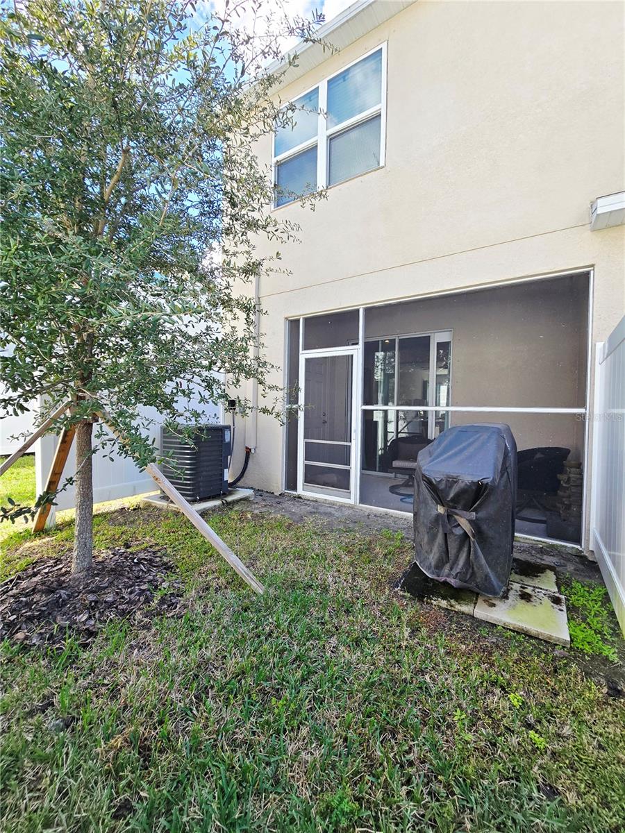 Image 22 of 28 For 6334 Fairmont Lane