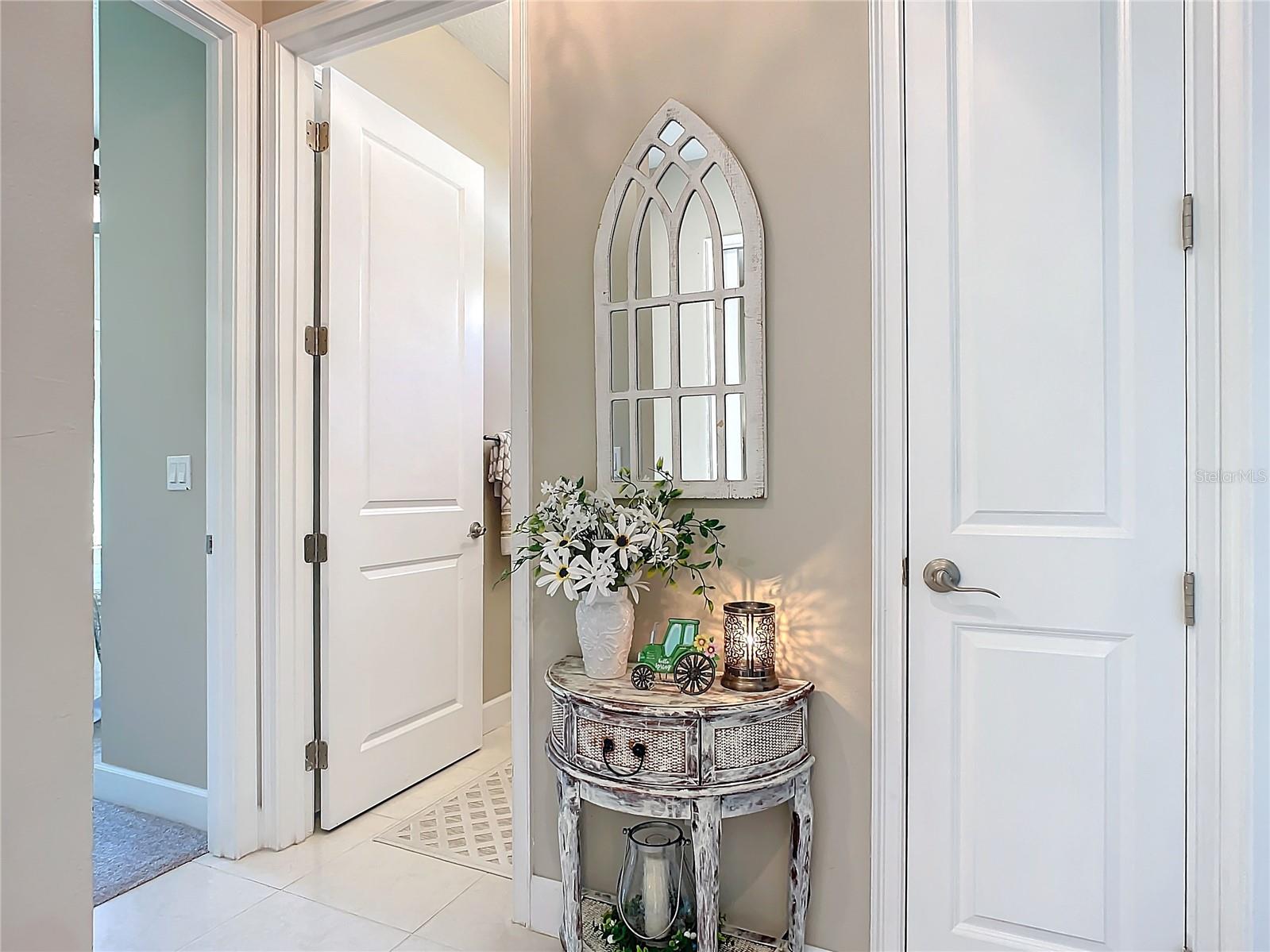 Image 8 of 100 For 584 Aldenham Lane