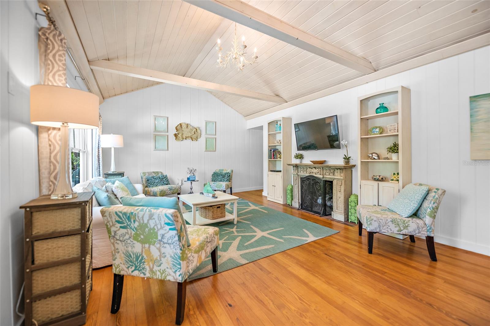 Image 12 of 44 For 410 Garfield Drive