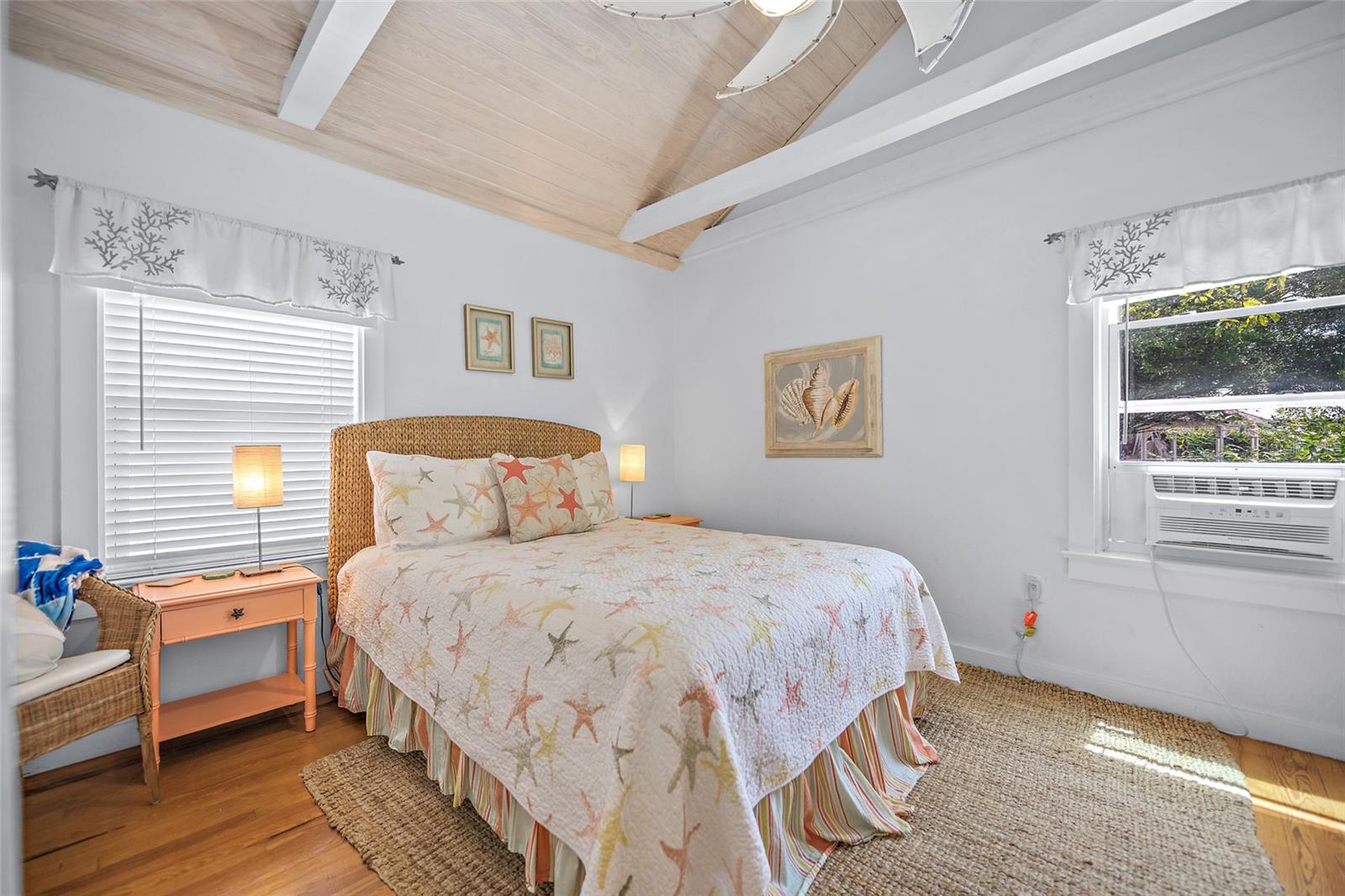 Image 21 of 44 For 410 Garfield Drive