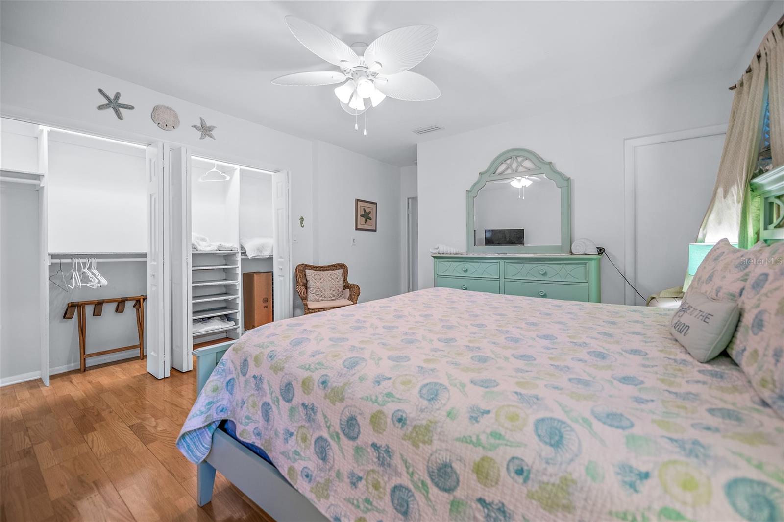 Image 26 of 44 For 410 Garfield Drive