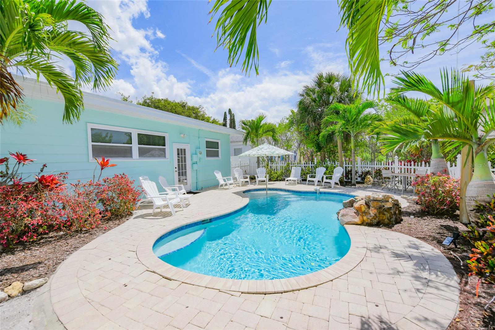 Image 33 of 44 For 410 Garfield Drive