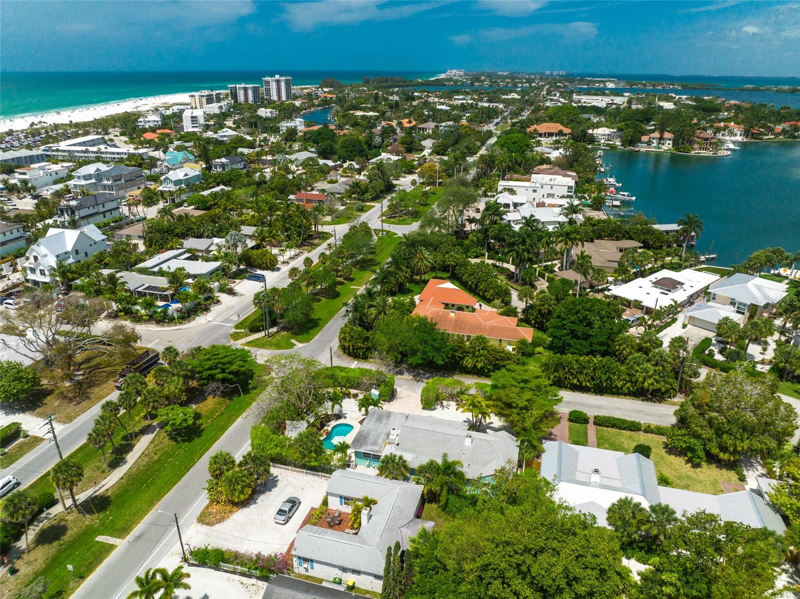 Image 40 of 44 For 410 Garfield Drive