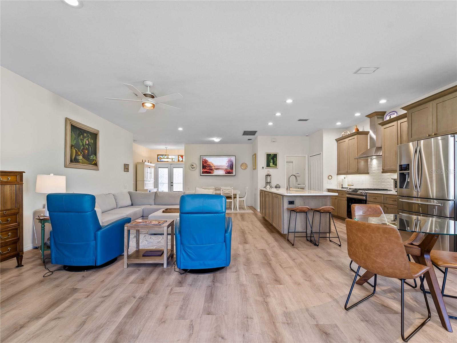 Image 10 of 66 For 8419 Whispering Woods Court