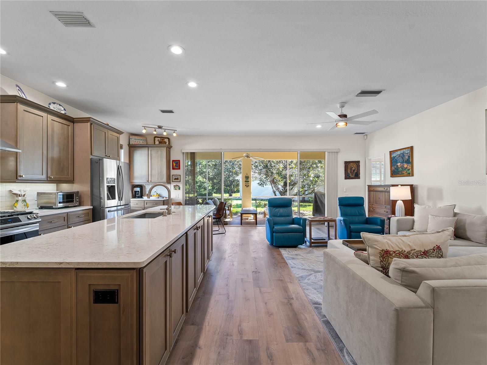 Image 12 of 66 For 8419 Whispering Woods Court