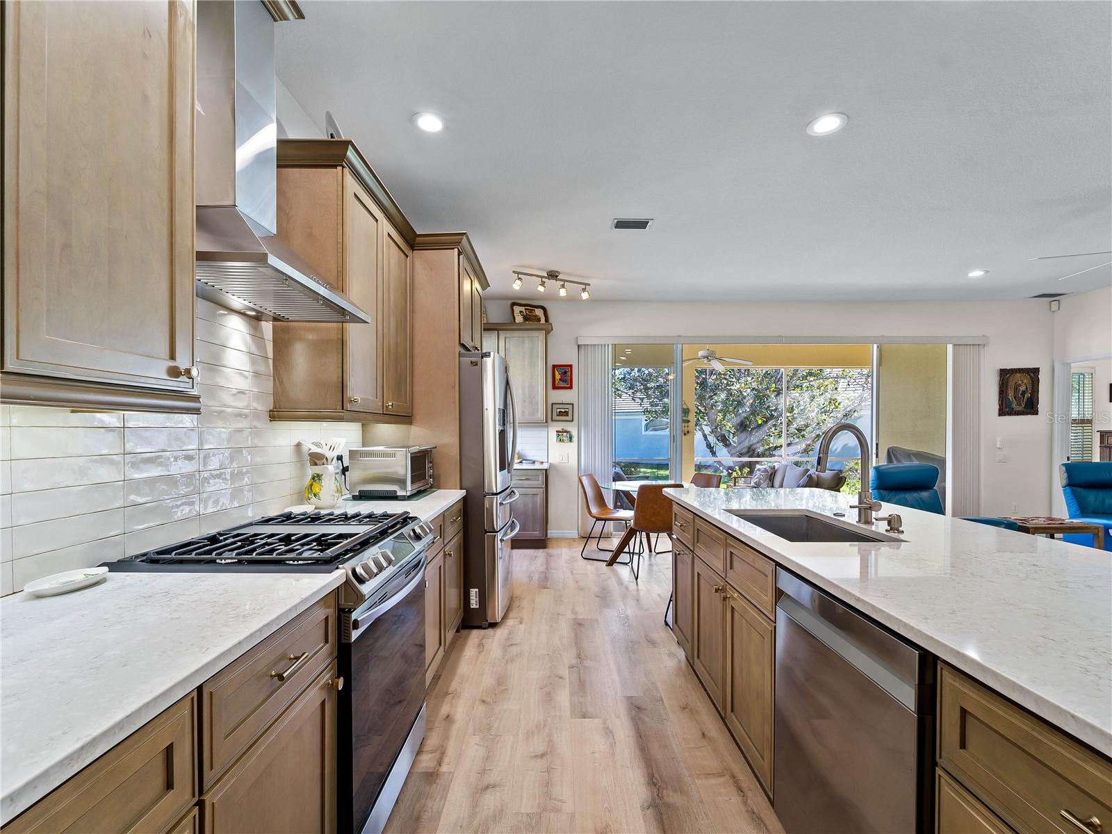 Image 15 of 66 For 8419 Whispering Woods Court