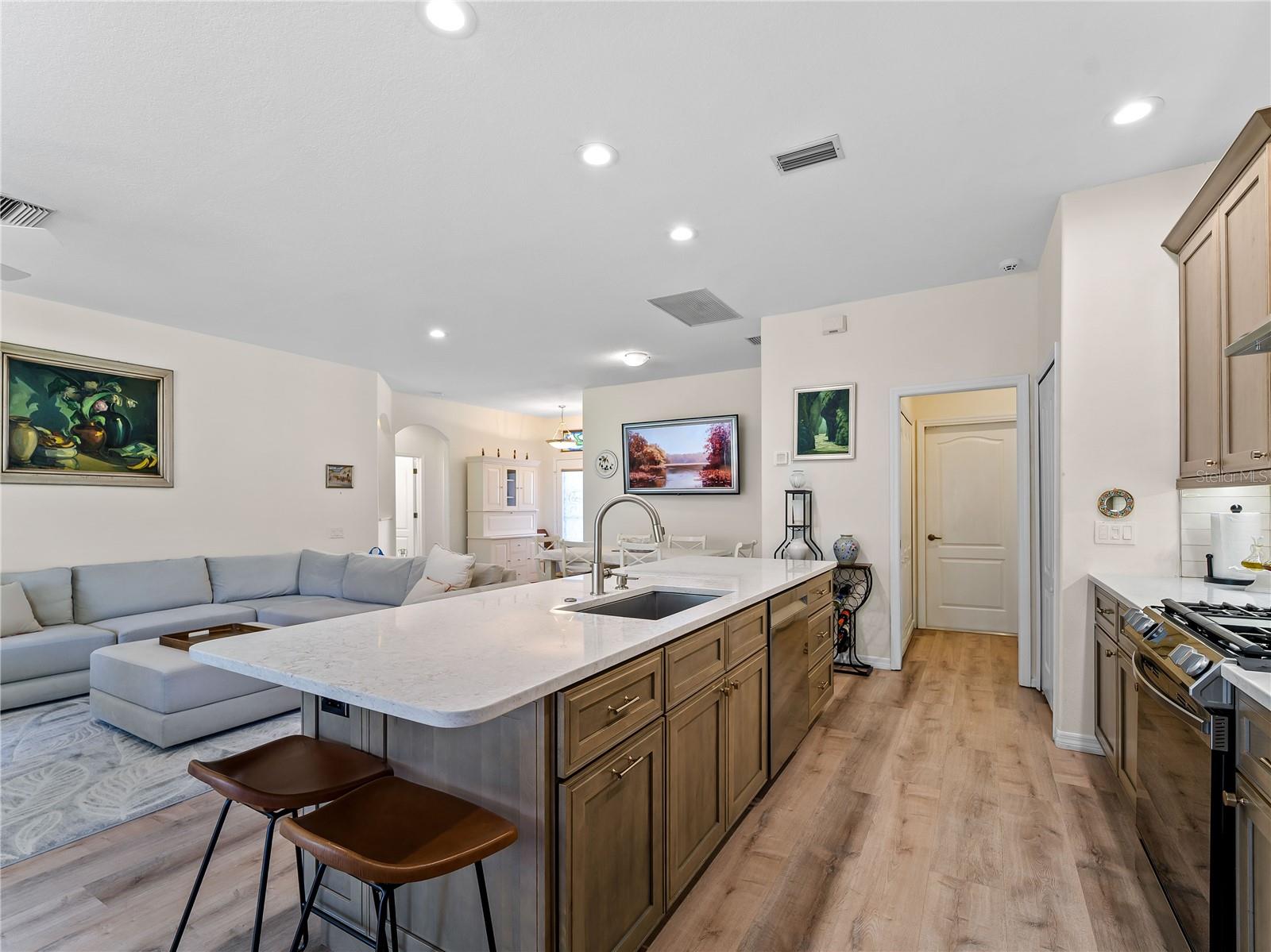 Image 16 of 66 For 8419 Whispering Woods Court